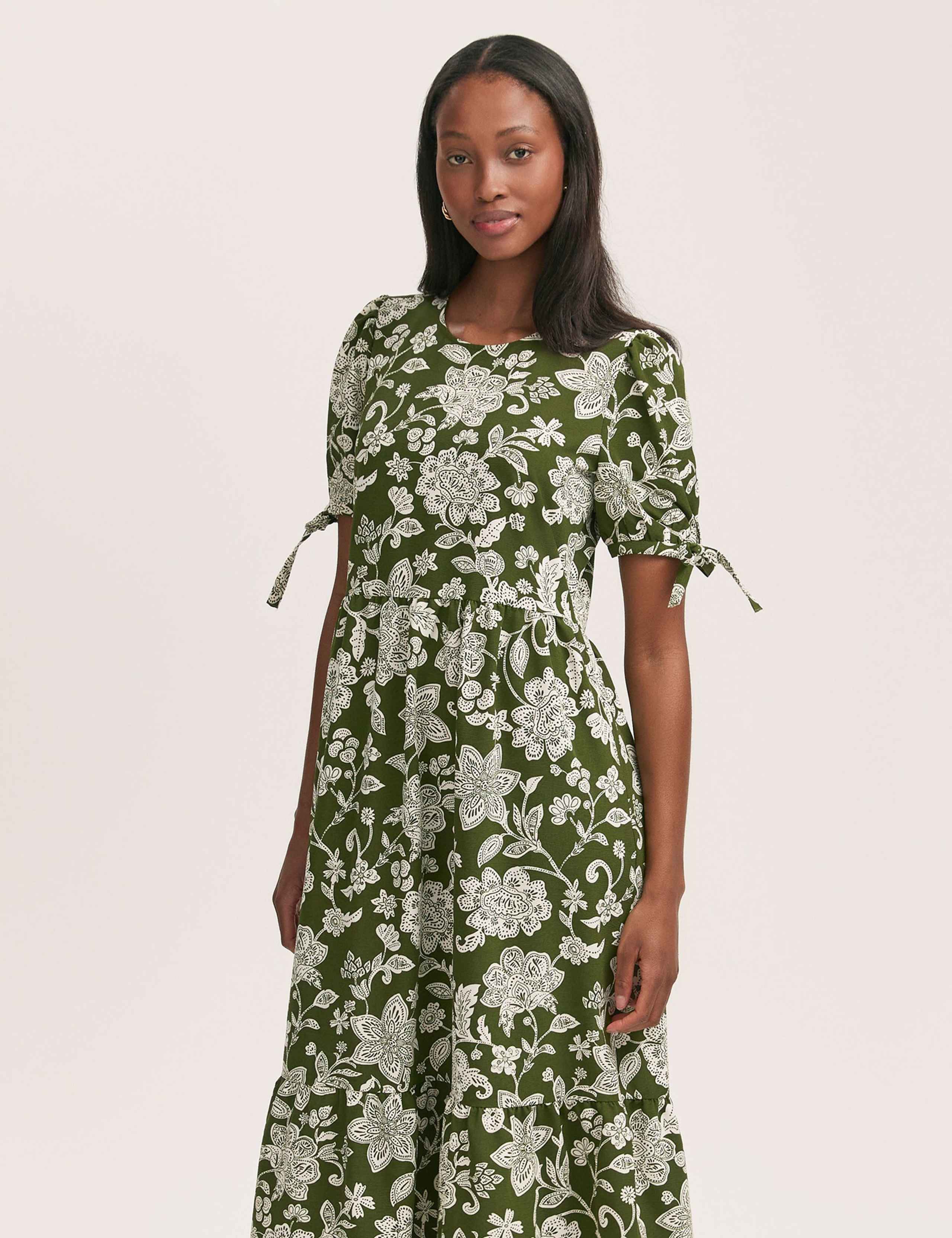 Crepe Floral Puff Sleeve Midi Tea Dress 2 of 4