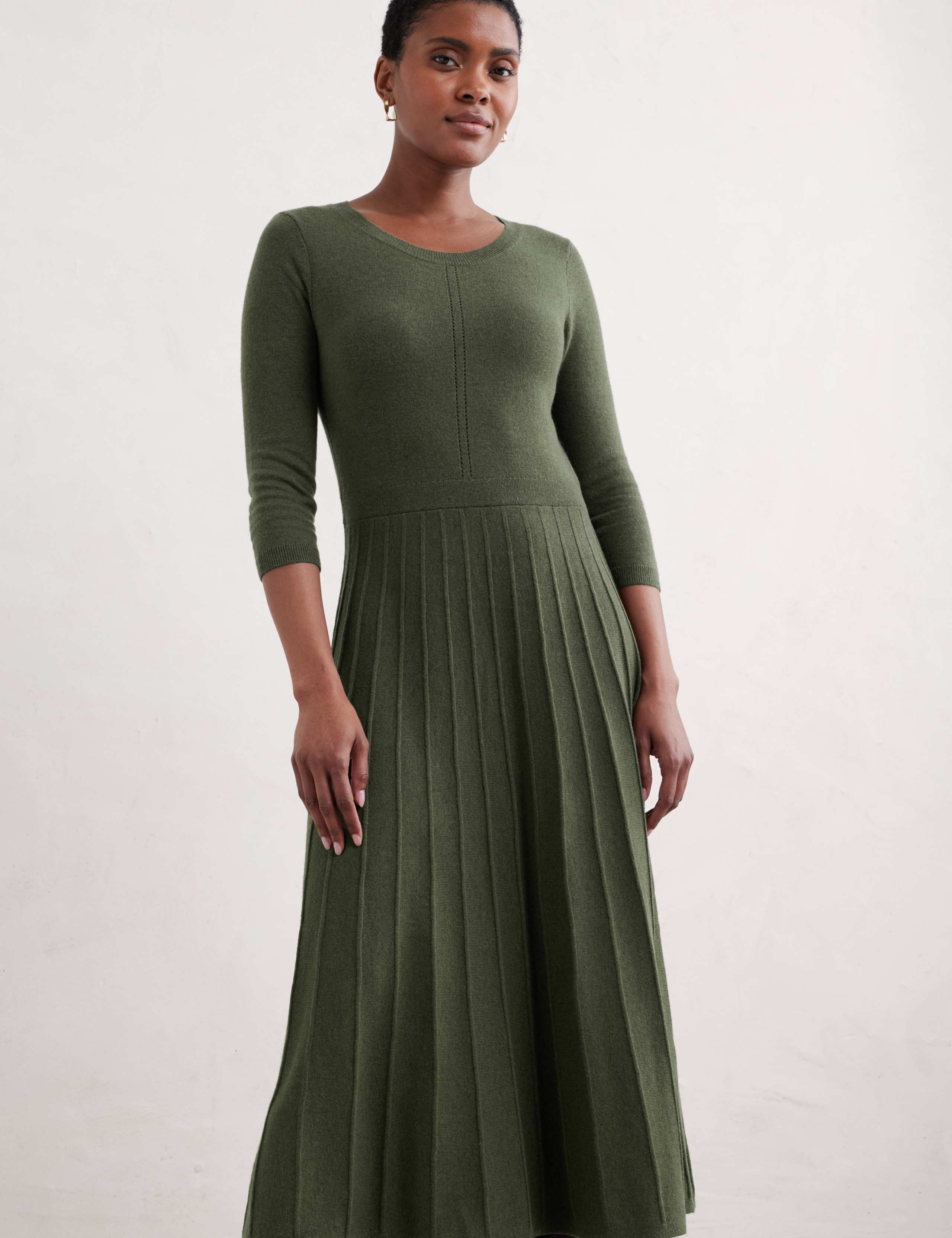 Round Neck Midi Jumper Dress 1 of 2