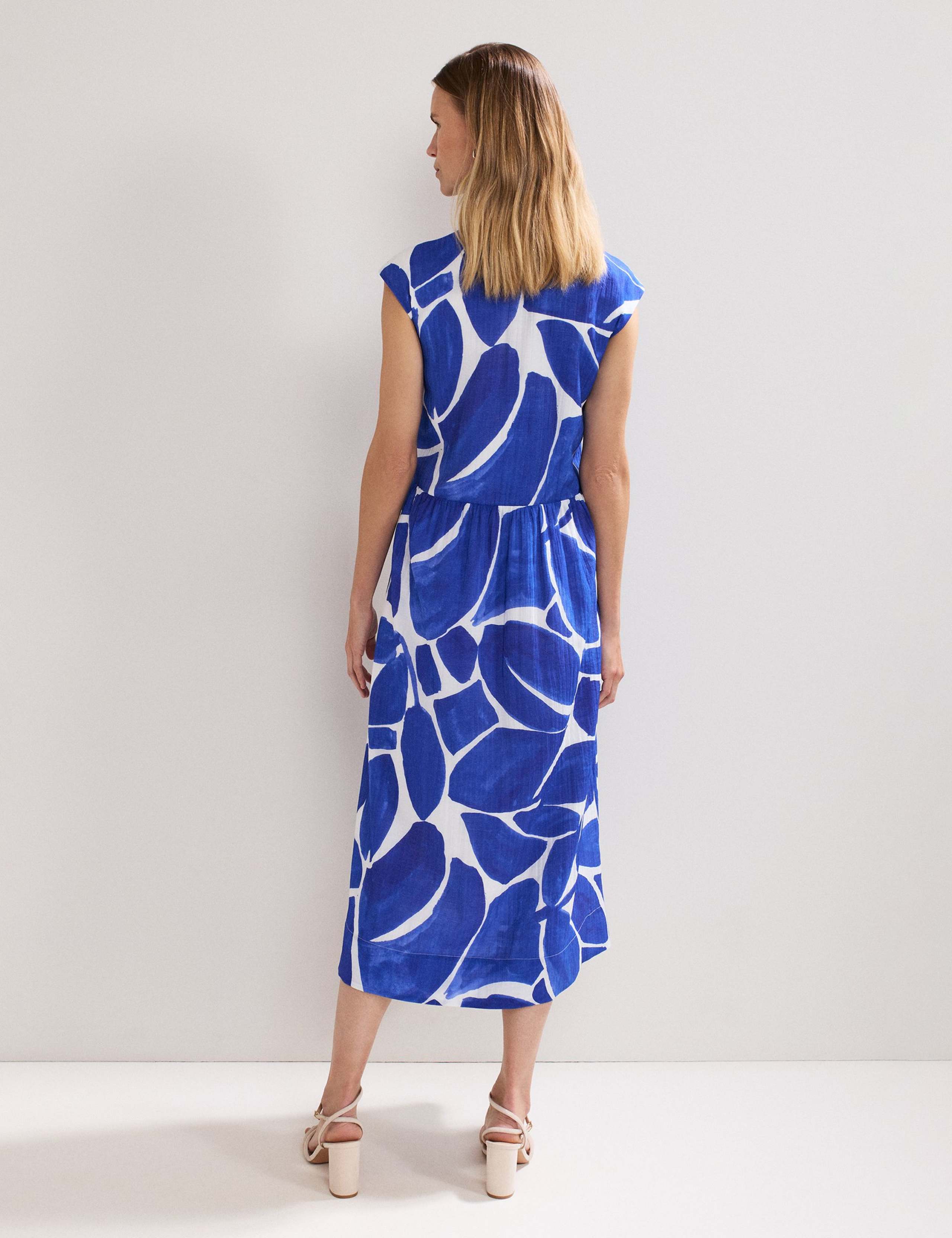 Printed Round Neck Midaxi Waisted Dress 6 of 8