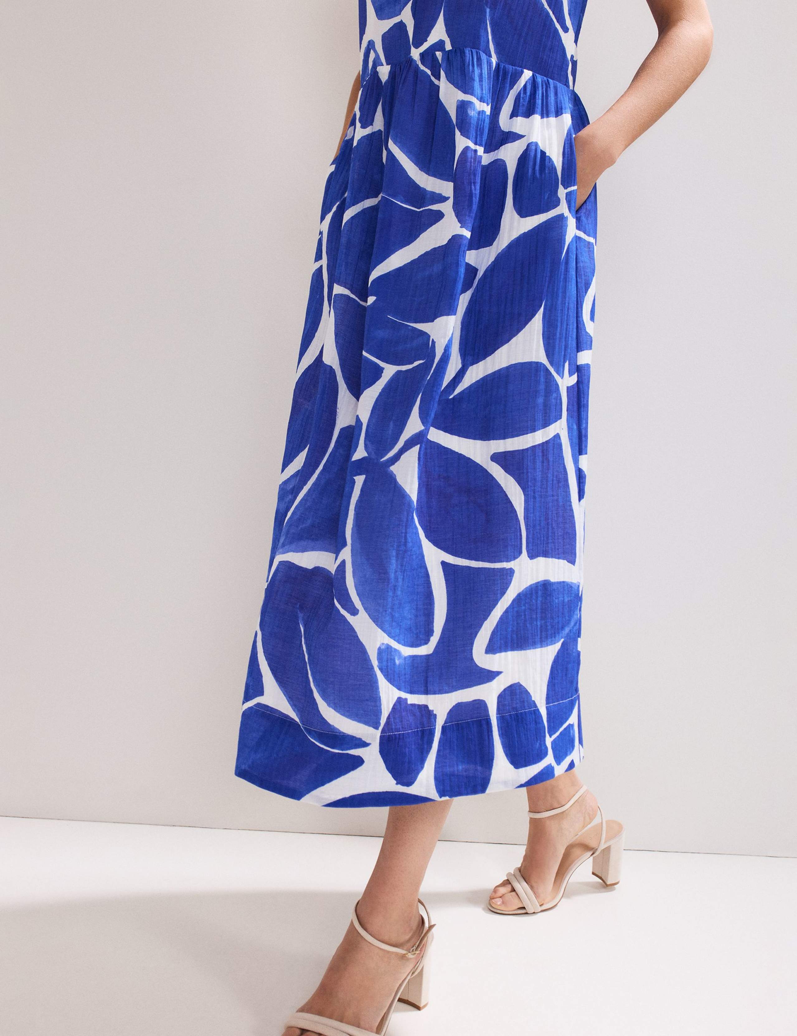 Printed Round Neck Midaxi Waisted Dress 8 of 8