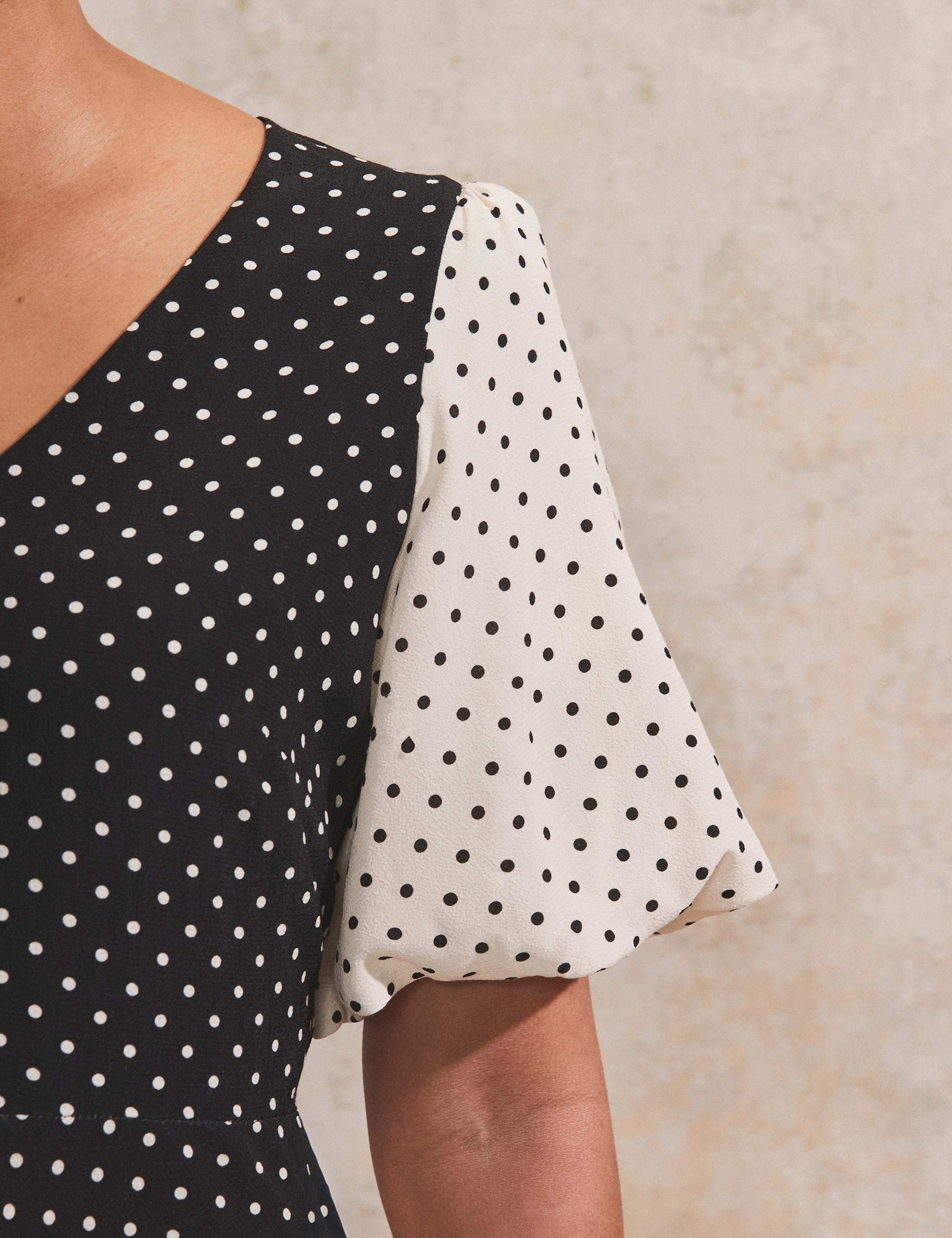 Spot Print V-Neck Midi Tea Dress 4 of 4