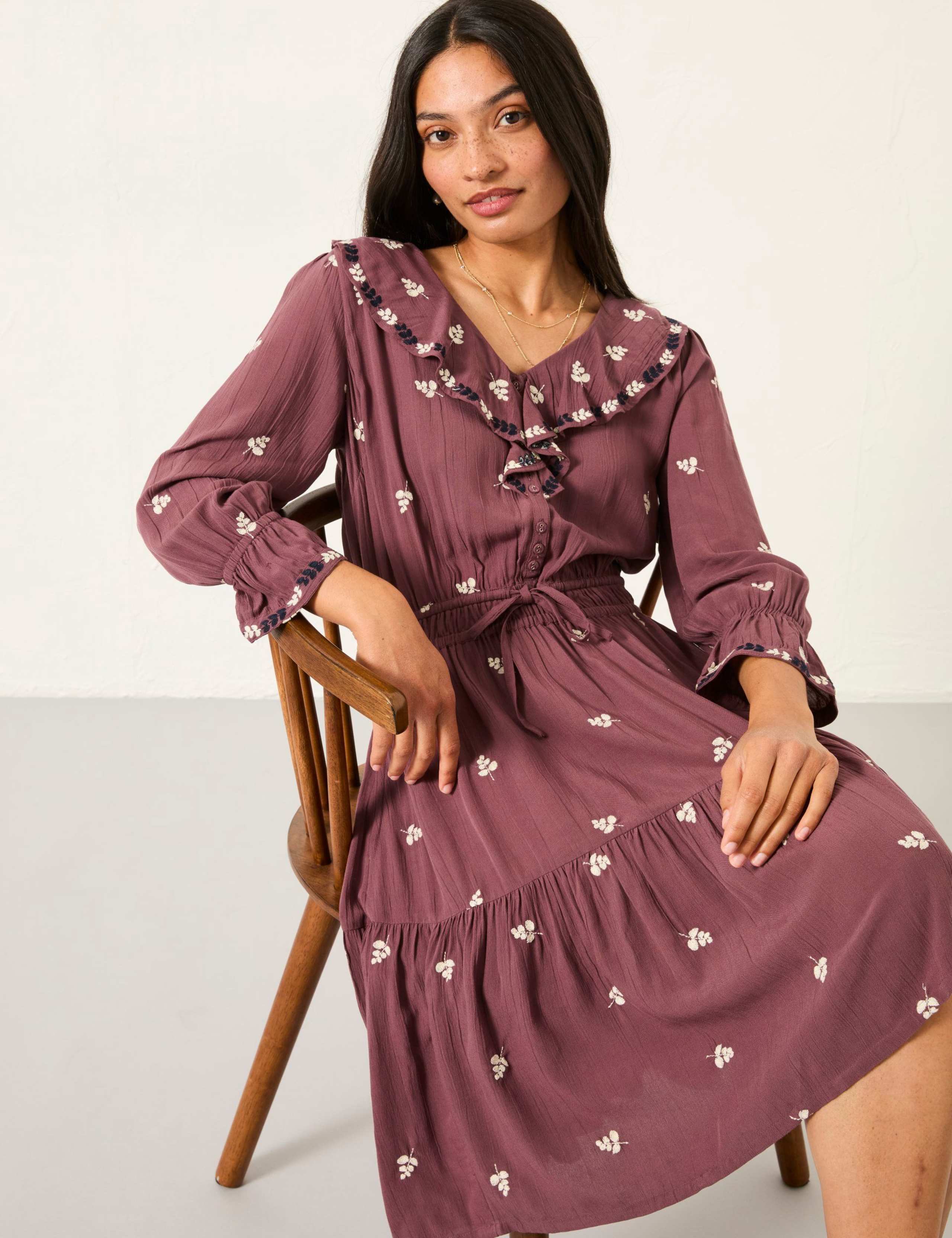 Embroidered V-Neck Knee Length Tiered Dress 3 of 8