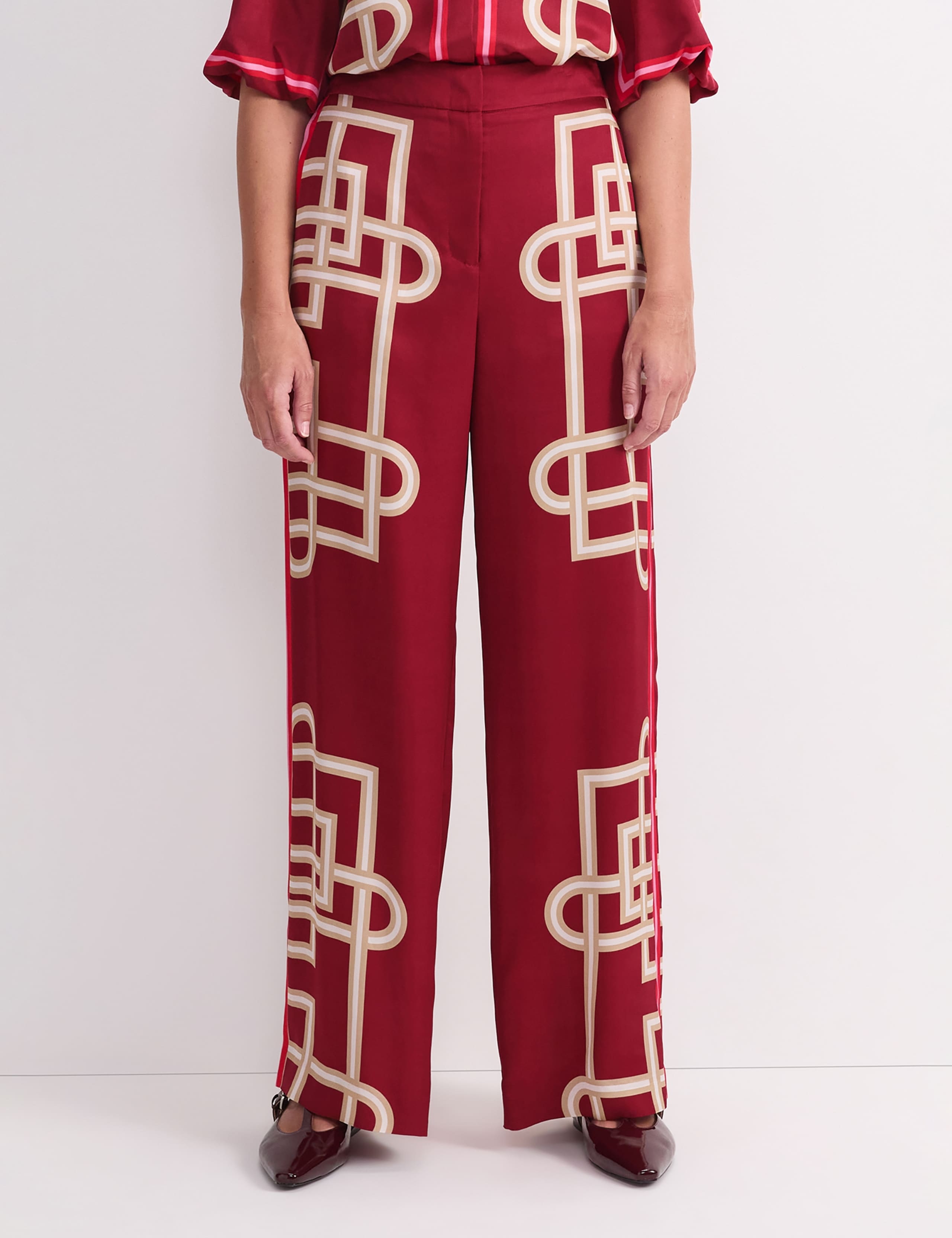 Satin Printed Trousers 1 of 7