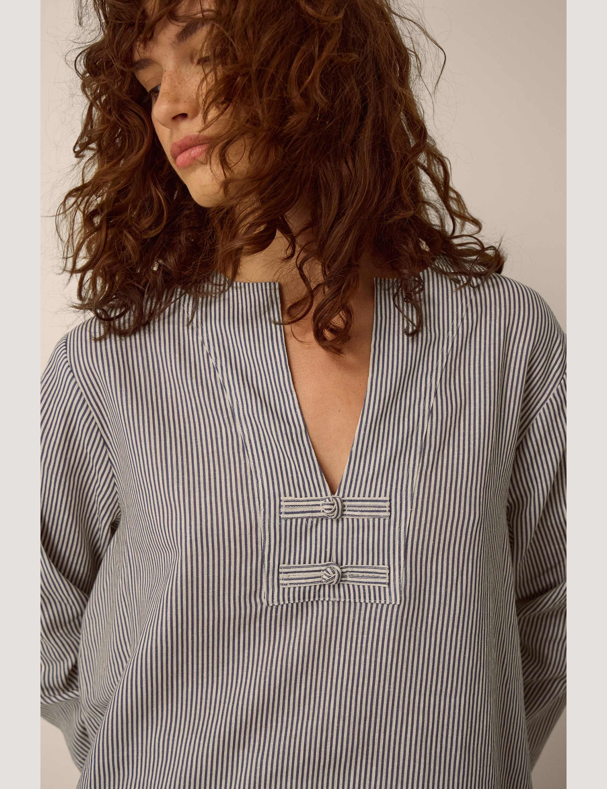 Linen Blend V-Neck Blouse 5 of 5