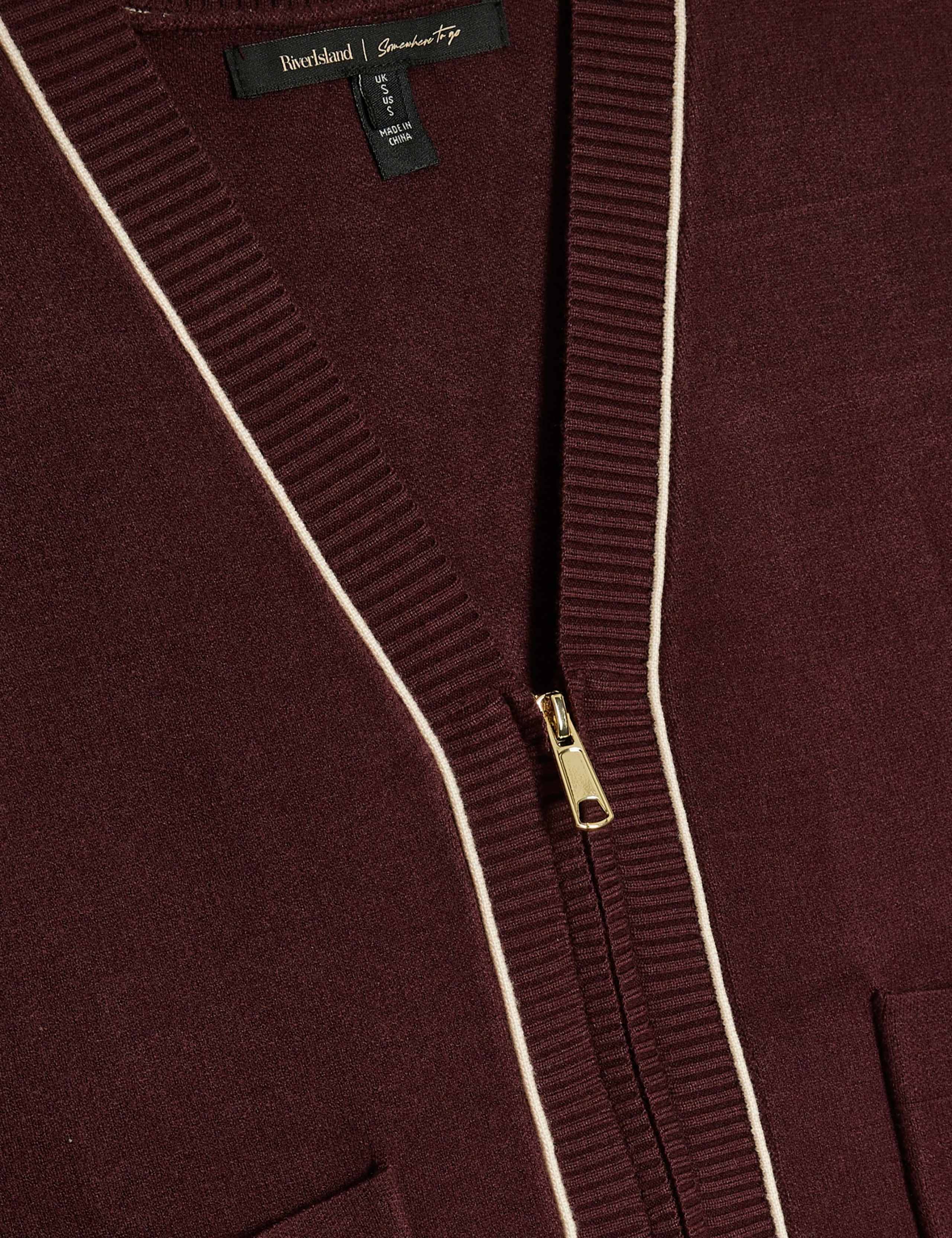V-Neck Cardigan 5 of 5