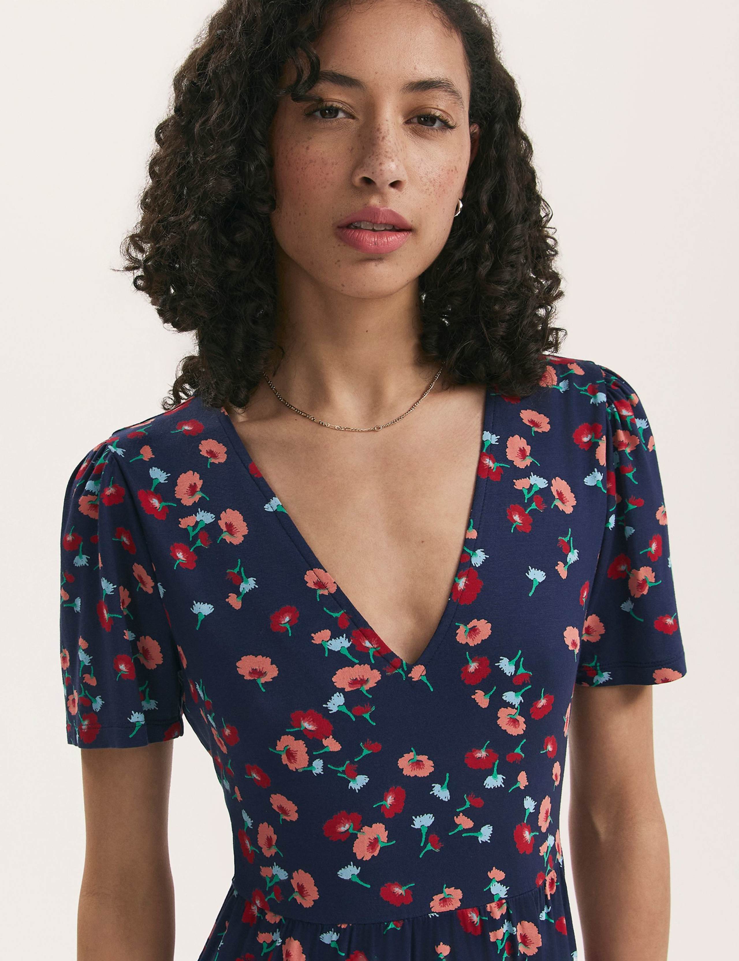 Jersey Floral V-Neck Tiered Dress 4 of 4
