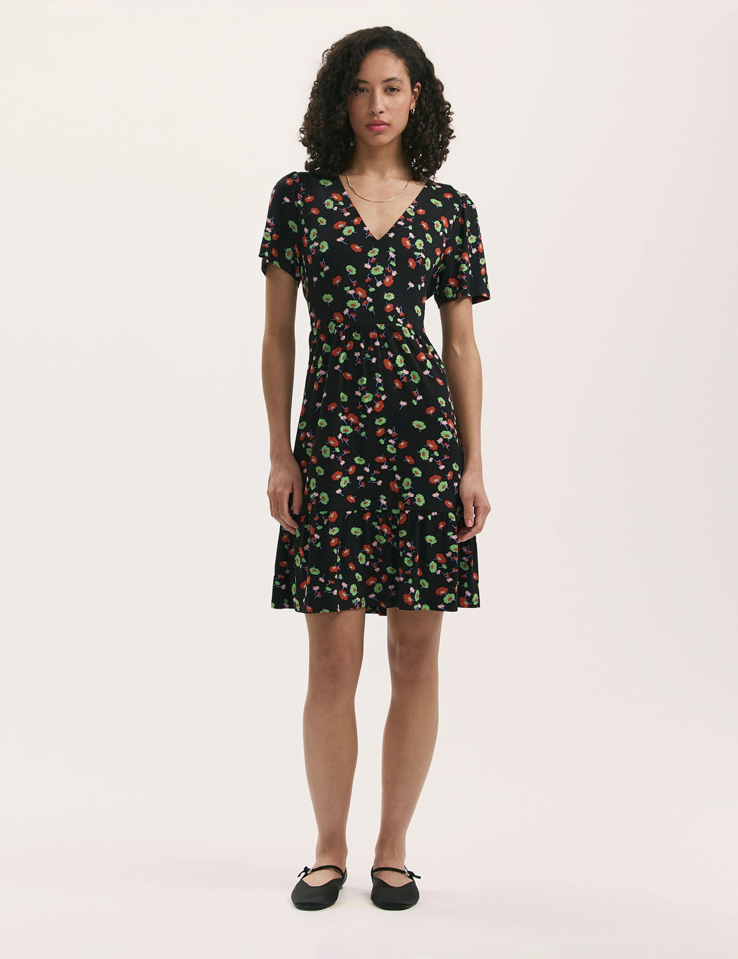 Jersey Floral V-Neck Tiered Dress 2 of 4
