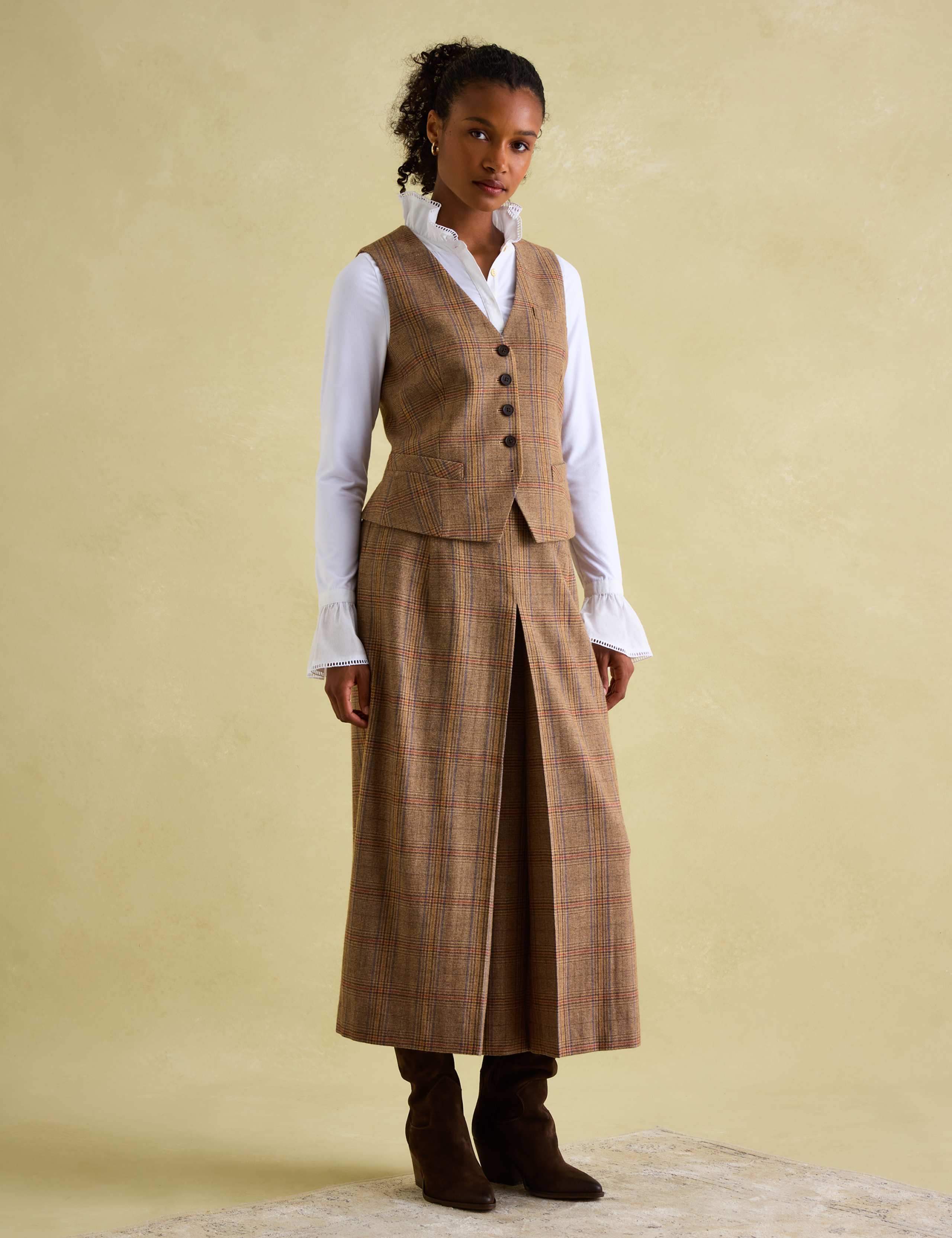 Wool Rich Tweed Single Breasted Waistcoat 5 of 8
