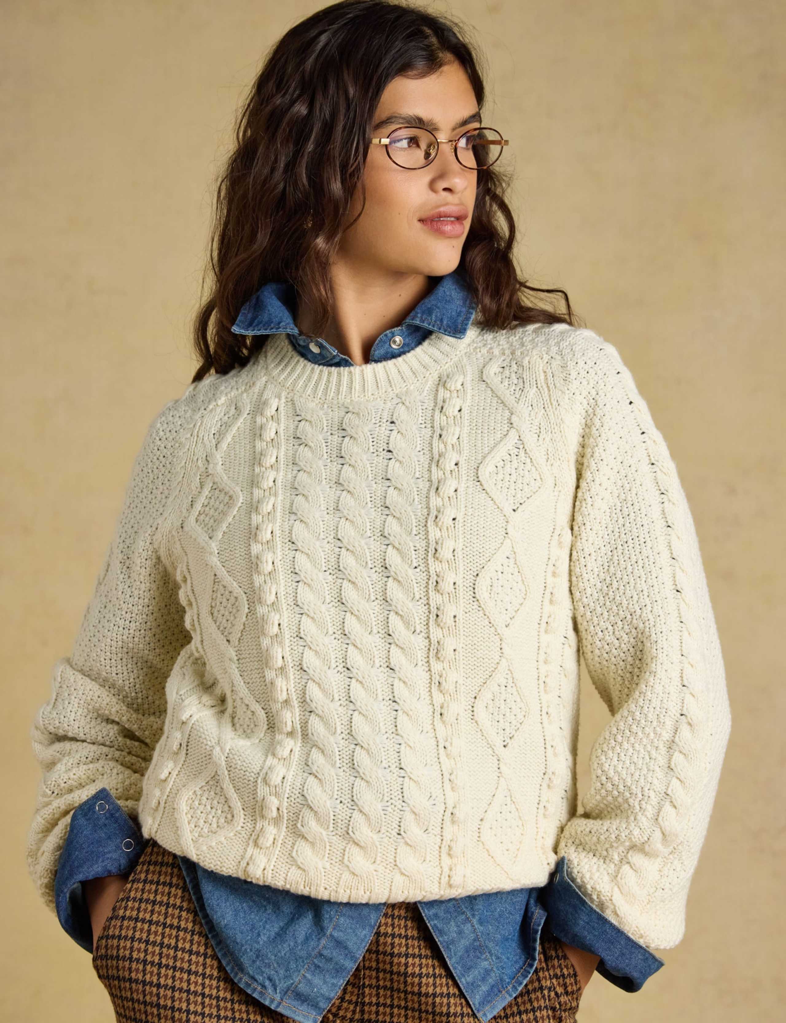 Cable Knit Jumper with Wool 2 of 8