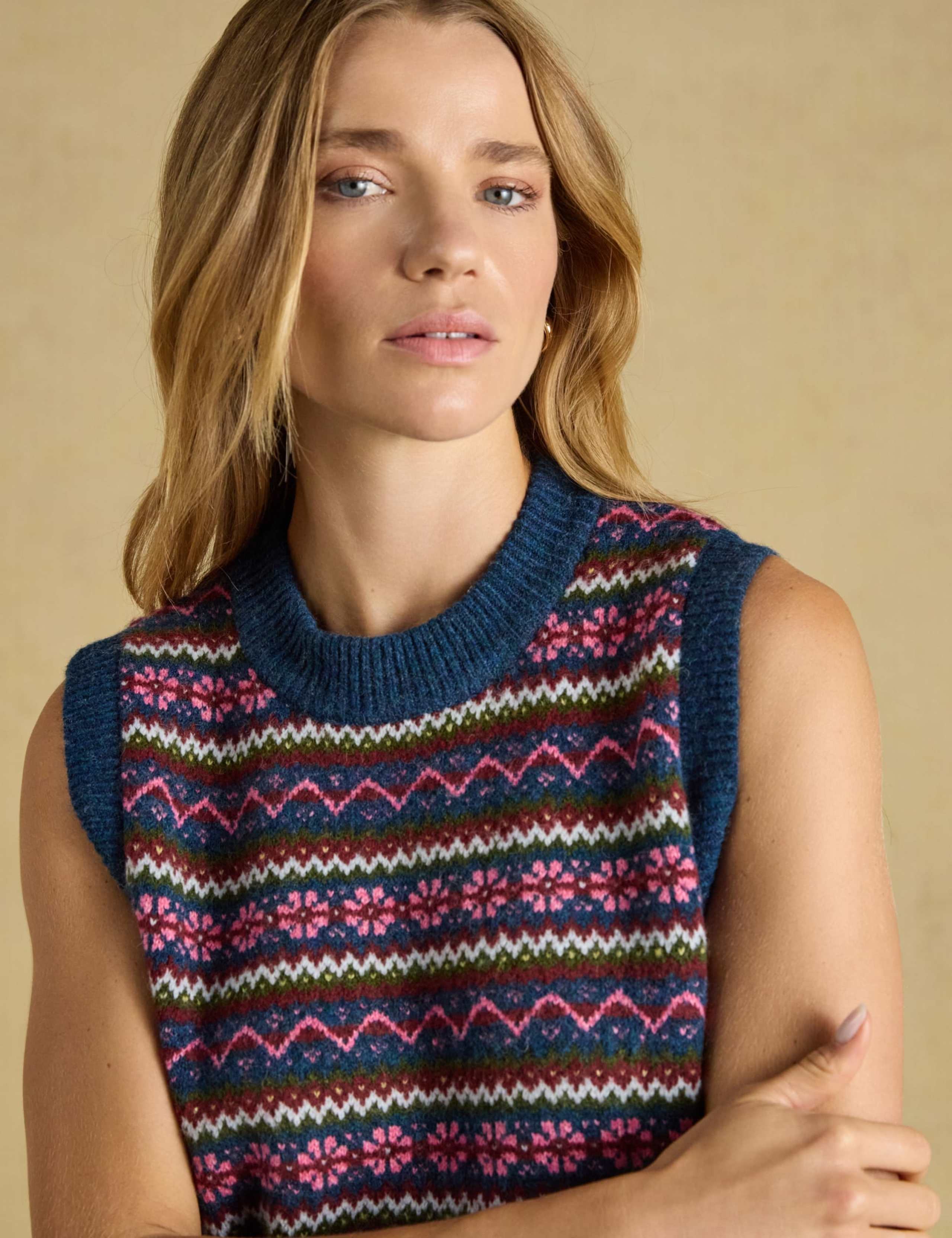 Fair Isle Knitted Vest 6 of 8