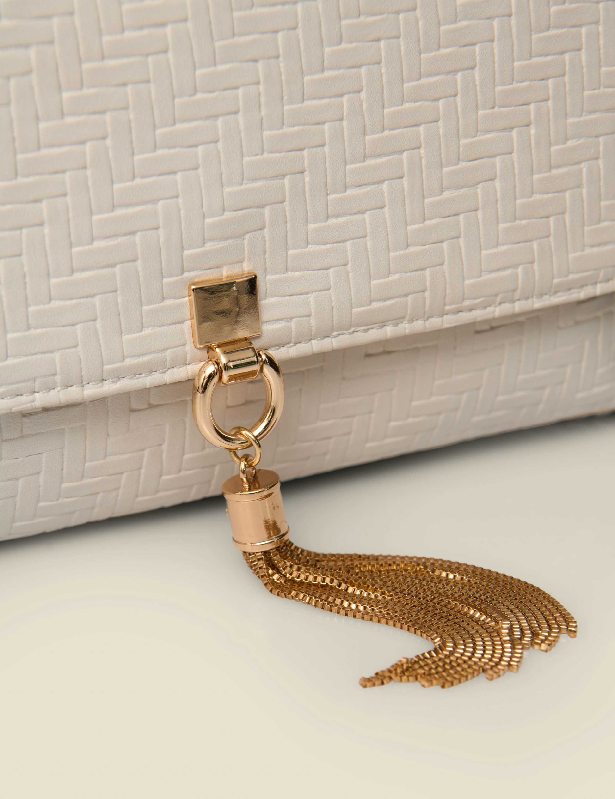 Chain Strap Tassel Flap Clutch Bag 4 of 4