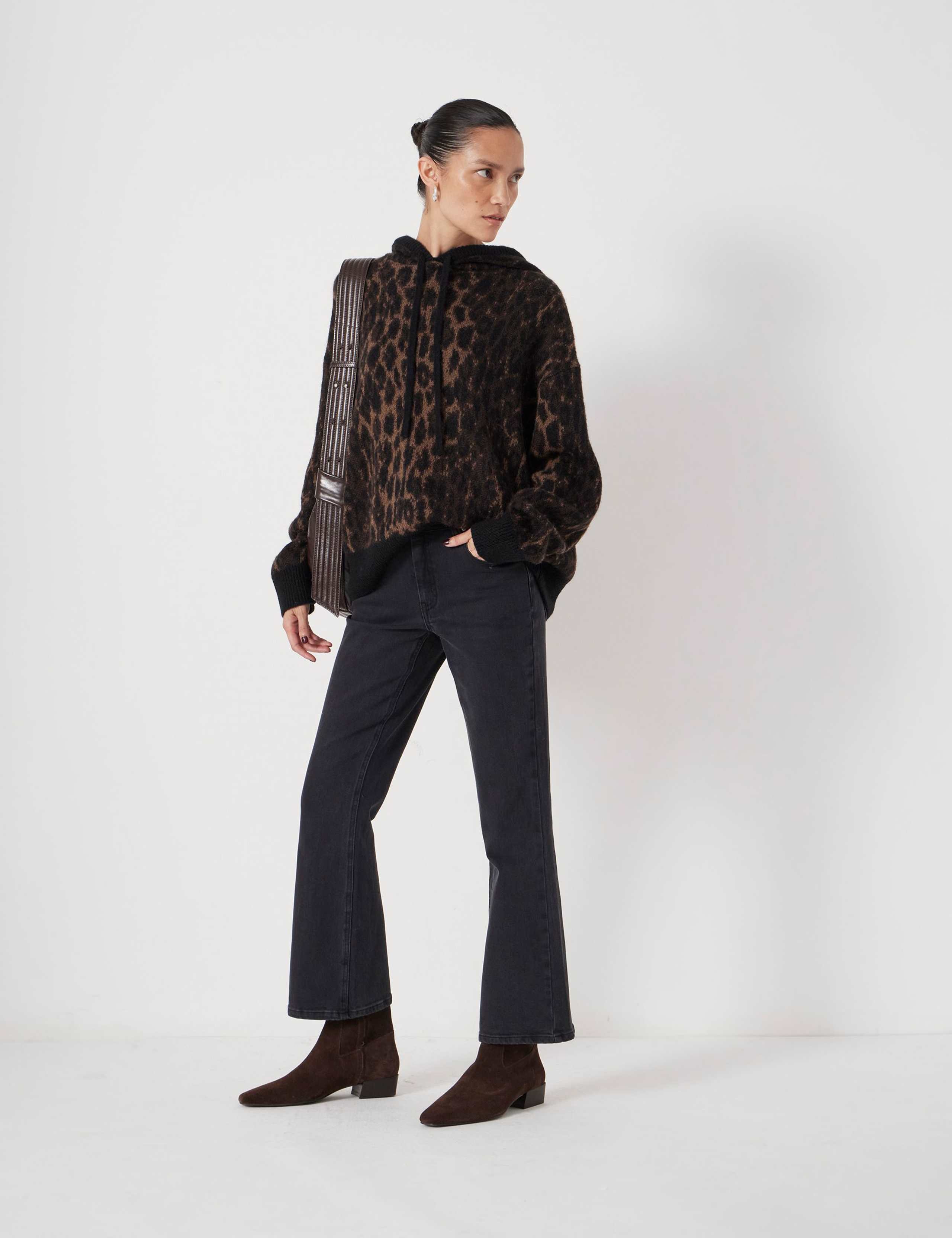 Mid Rise Bootcut Cropped Jeans 4 of 6