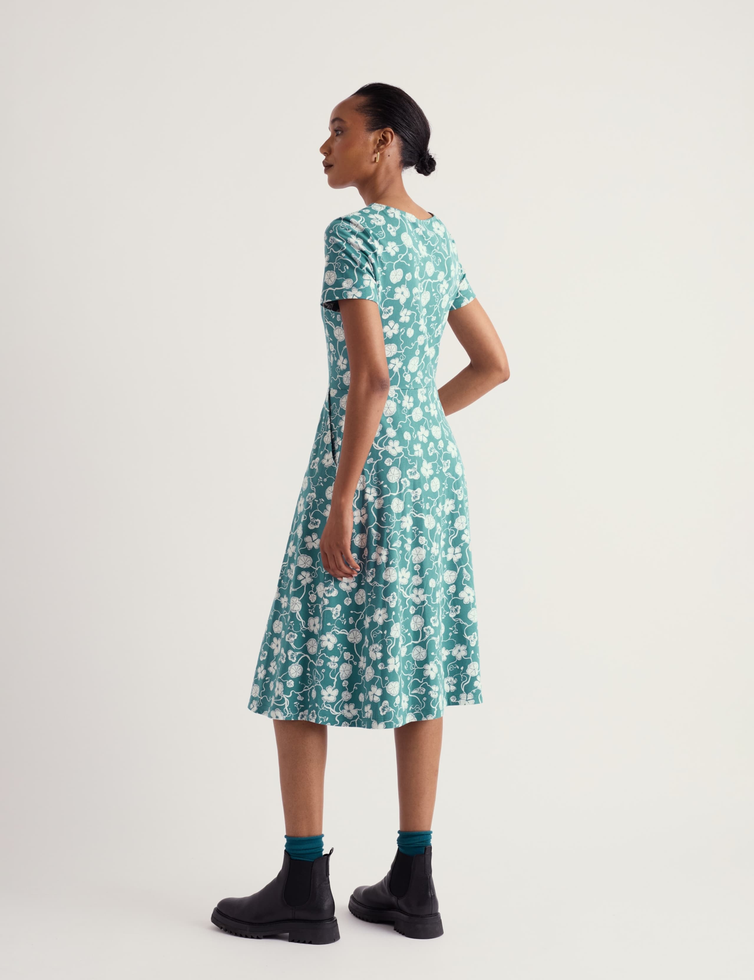 Jersey Floral Midi Skater Dress 4 of 5