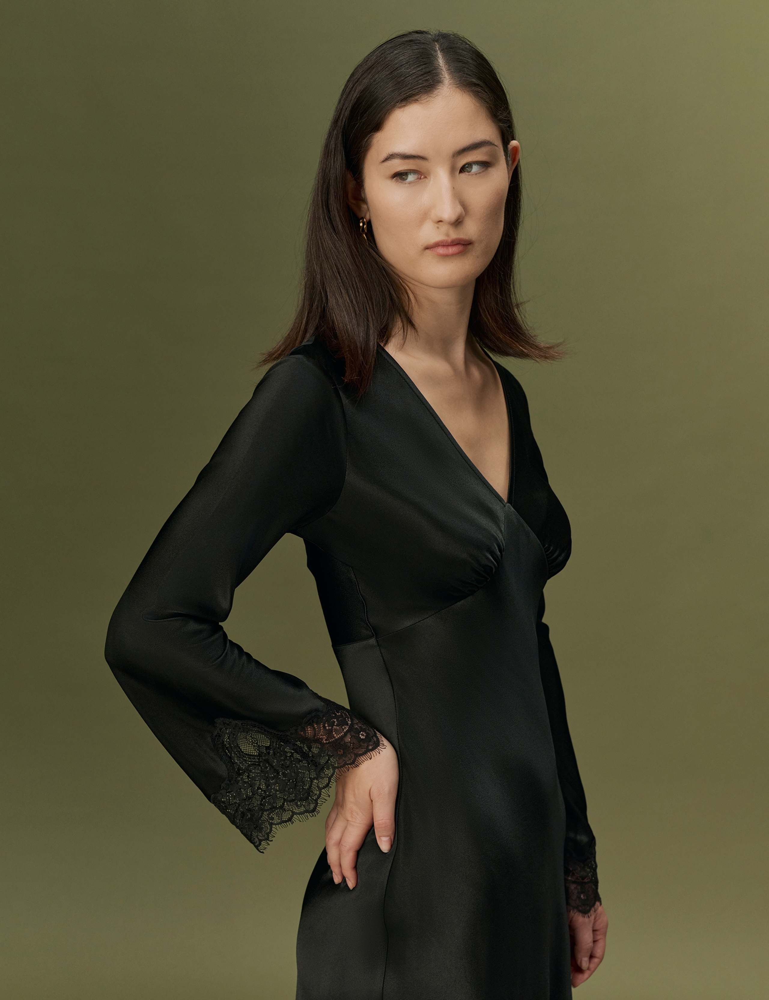 Satin V-Neck Lace Insert Midi Dress 4 of 9