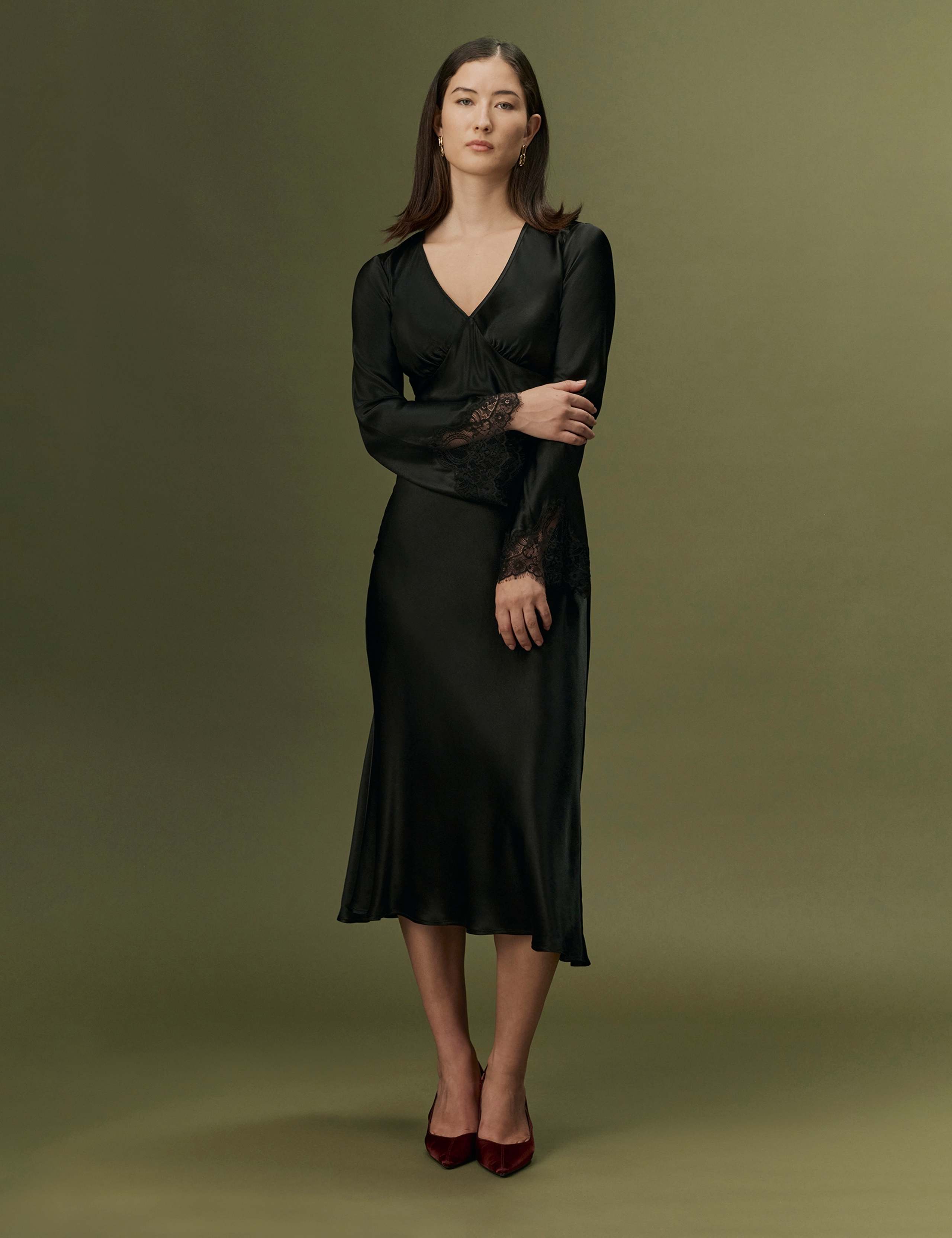 Satin V-Neck Lace Insert Midi Dress 7 of 9