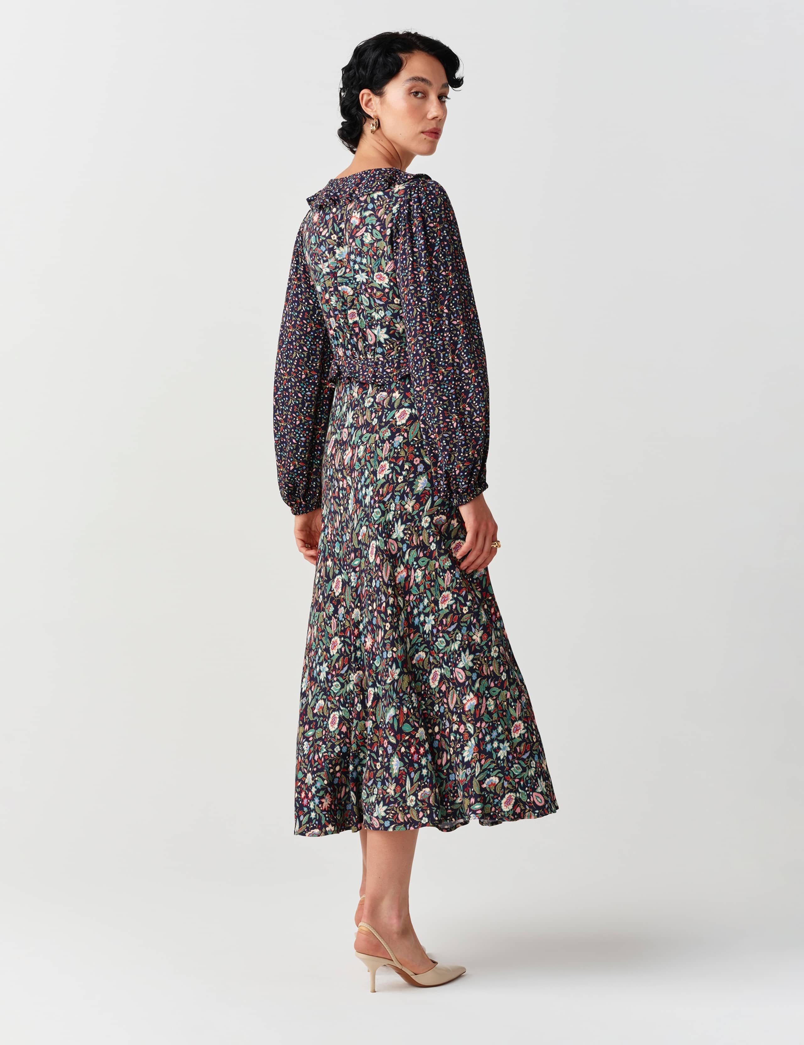 Crepe Floral V Neck Frill Detail Midi Dress 3 of 9