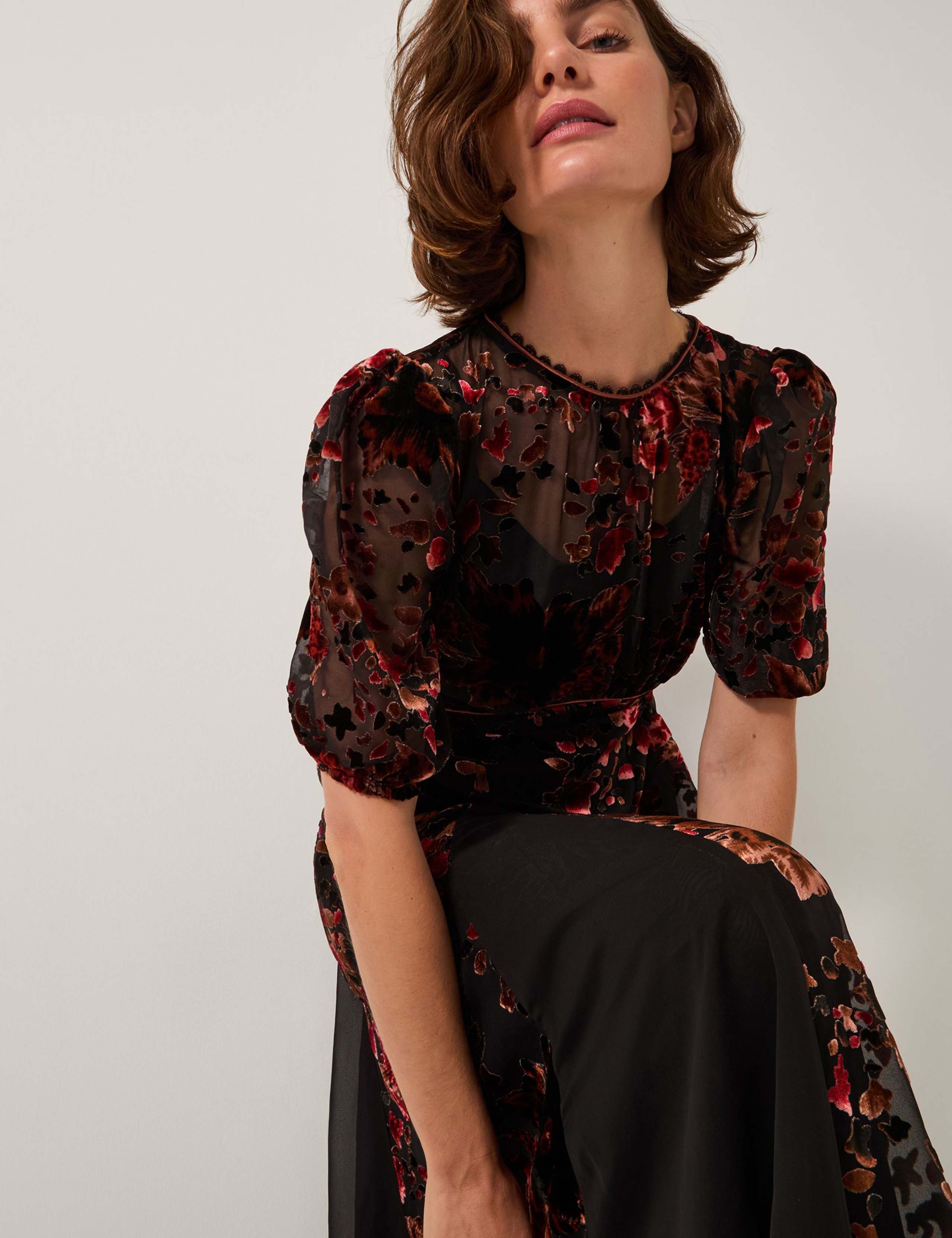 Scoop Neck Floral Midi Tea Dress 6 of 6