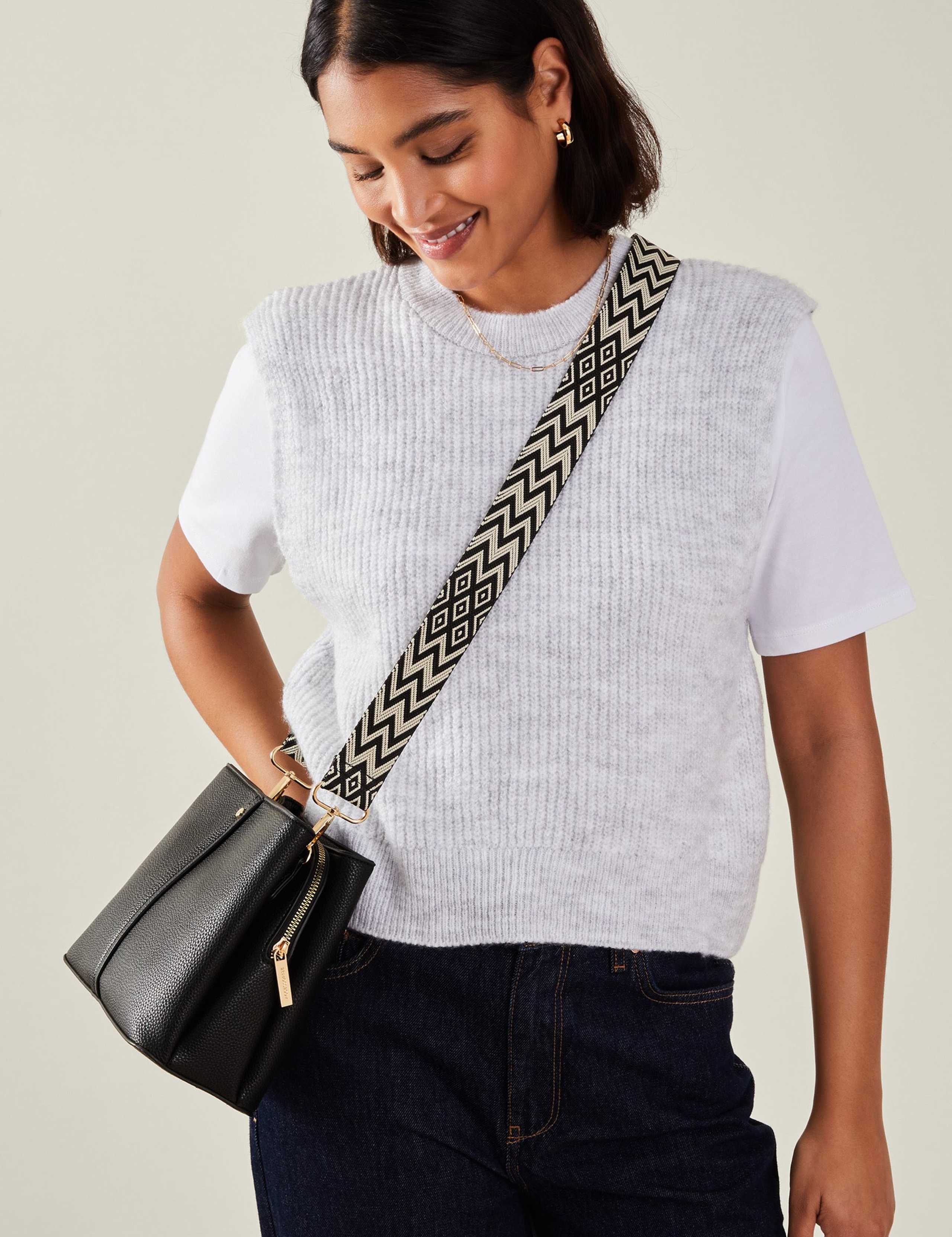 Cross Body Bag 1 of 5