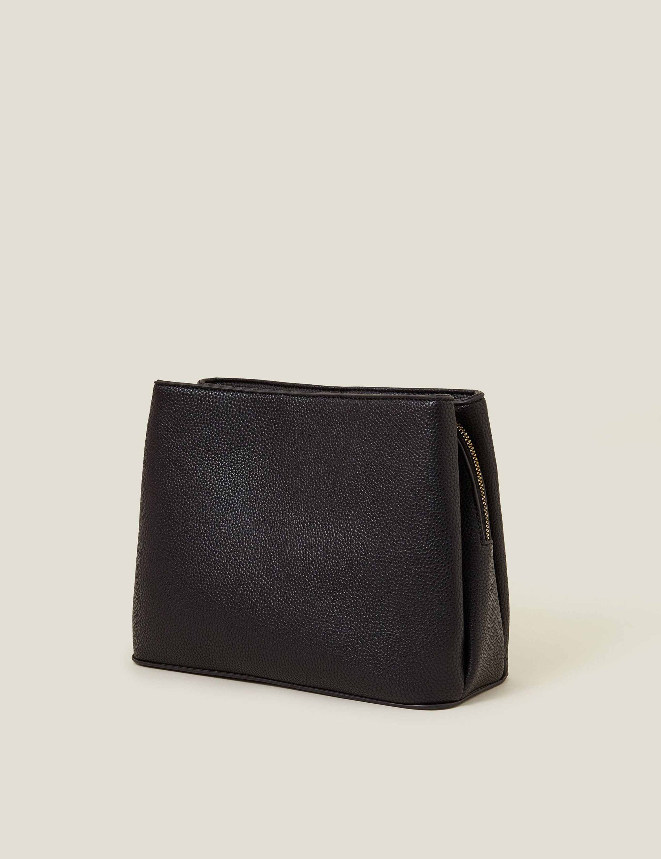 Cross Body Bag 3 of 5