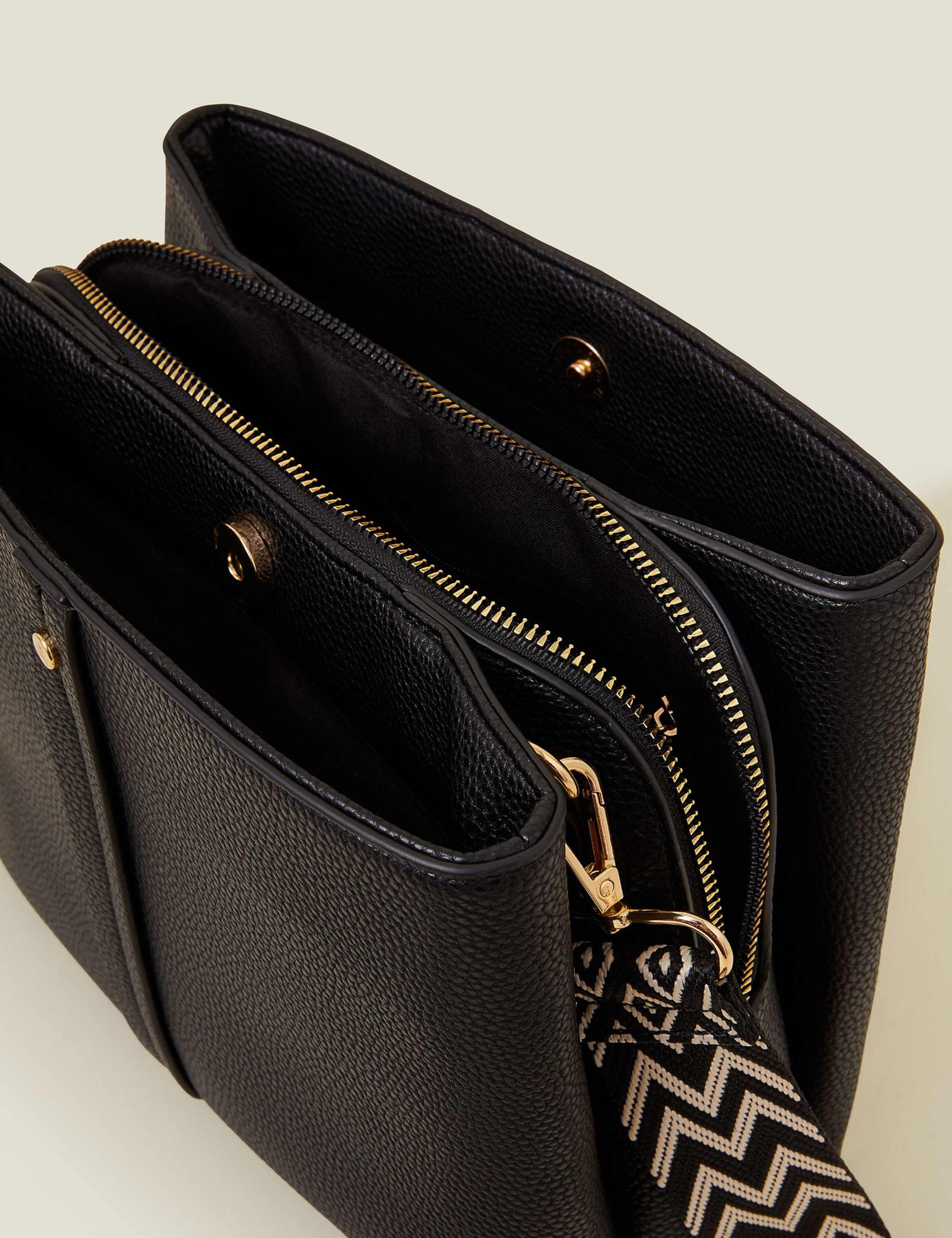 Cross Body Bag 4 of 5