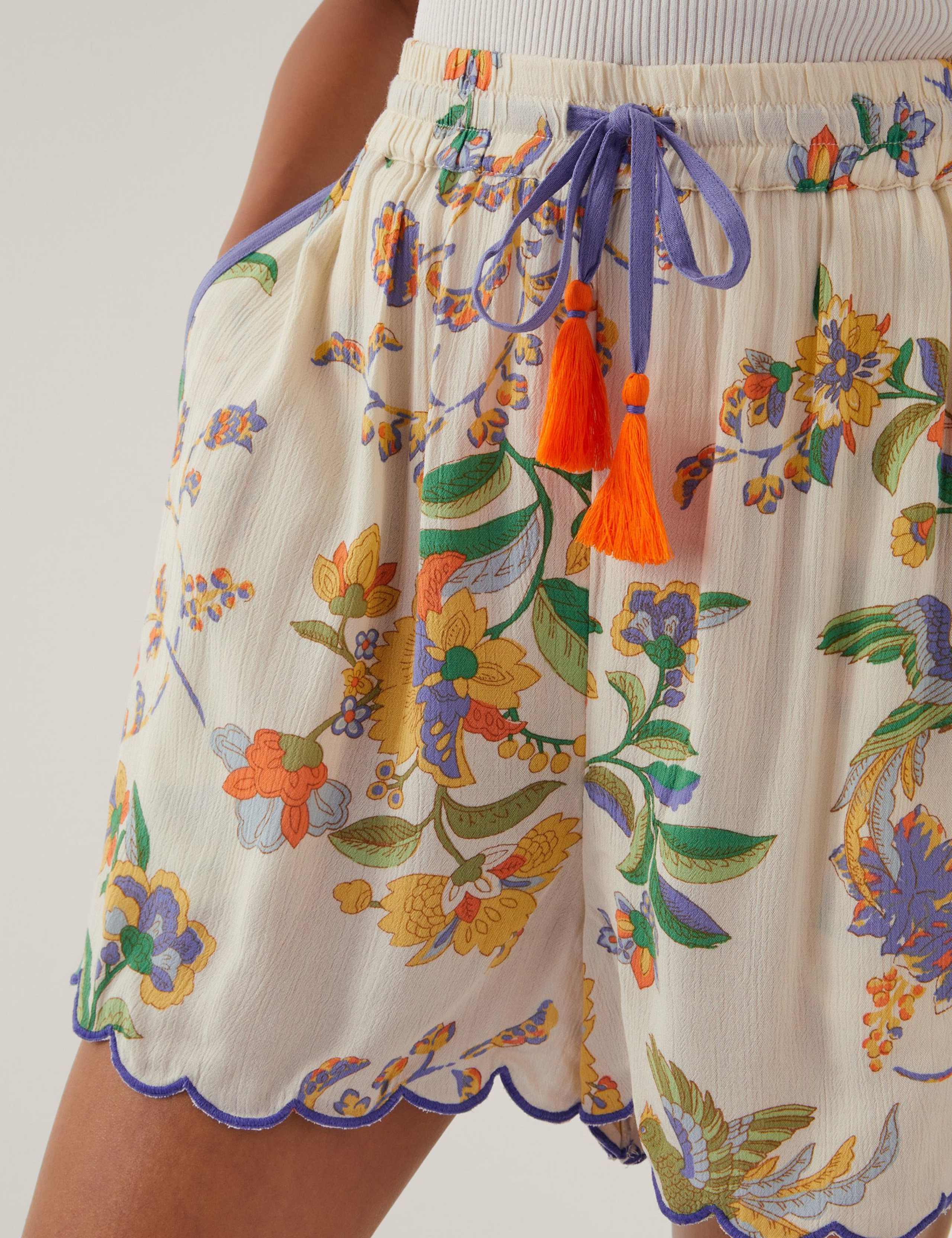 Floral Scalloped Shorts 2 of 4