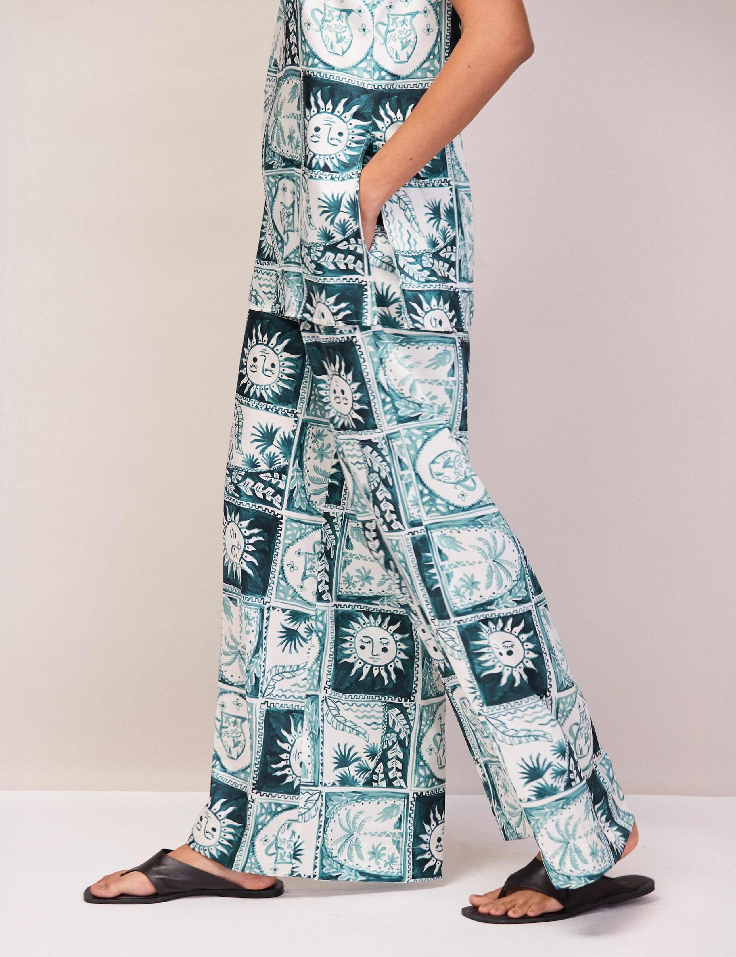 Zodiac Print Drawstring Wide Leg Trousers 3 of 6