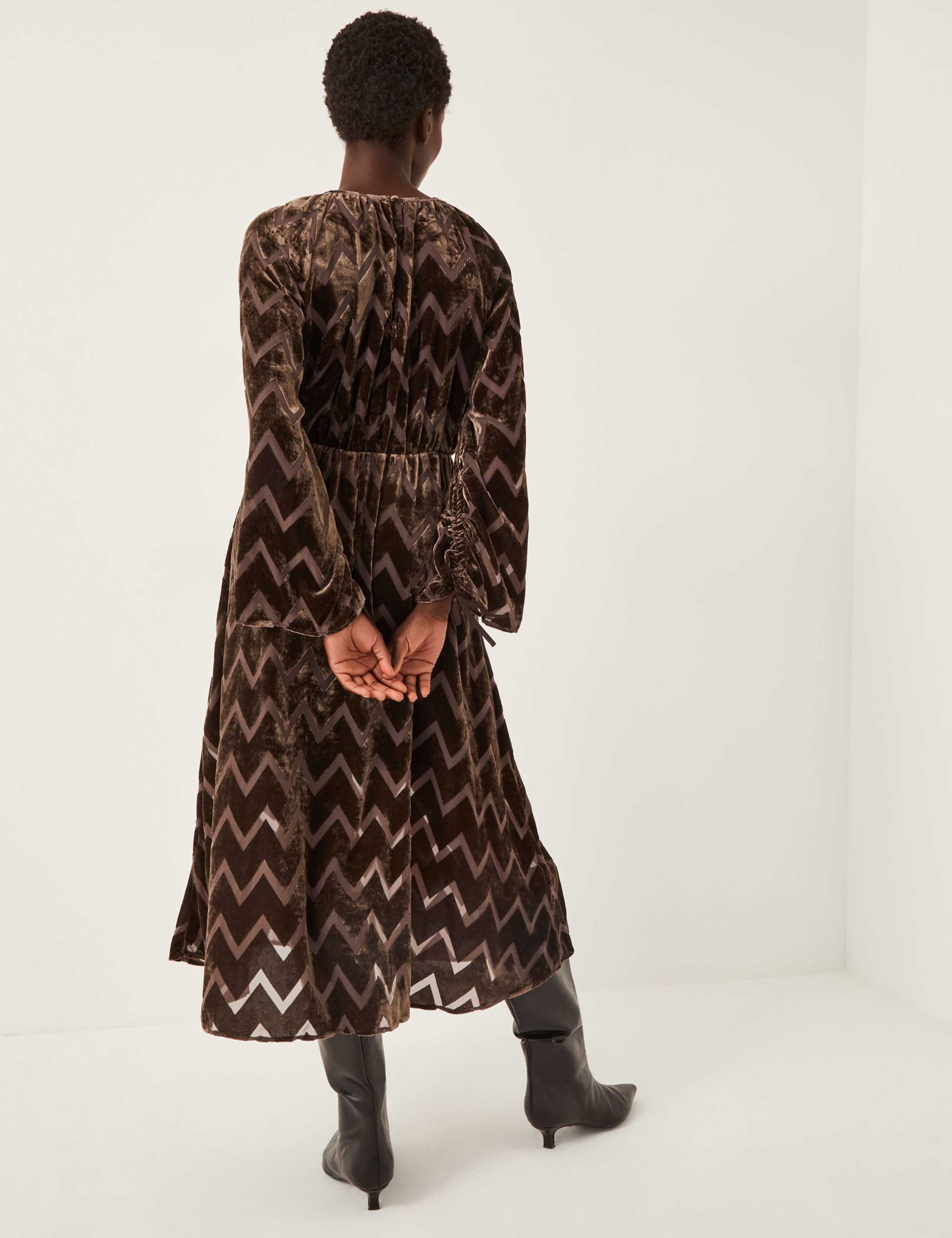 Geometric Round Neck Midi Smock Dress 3 of 5