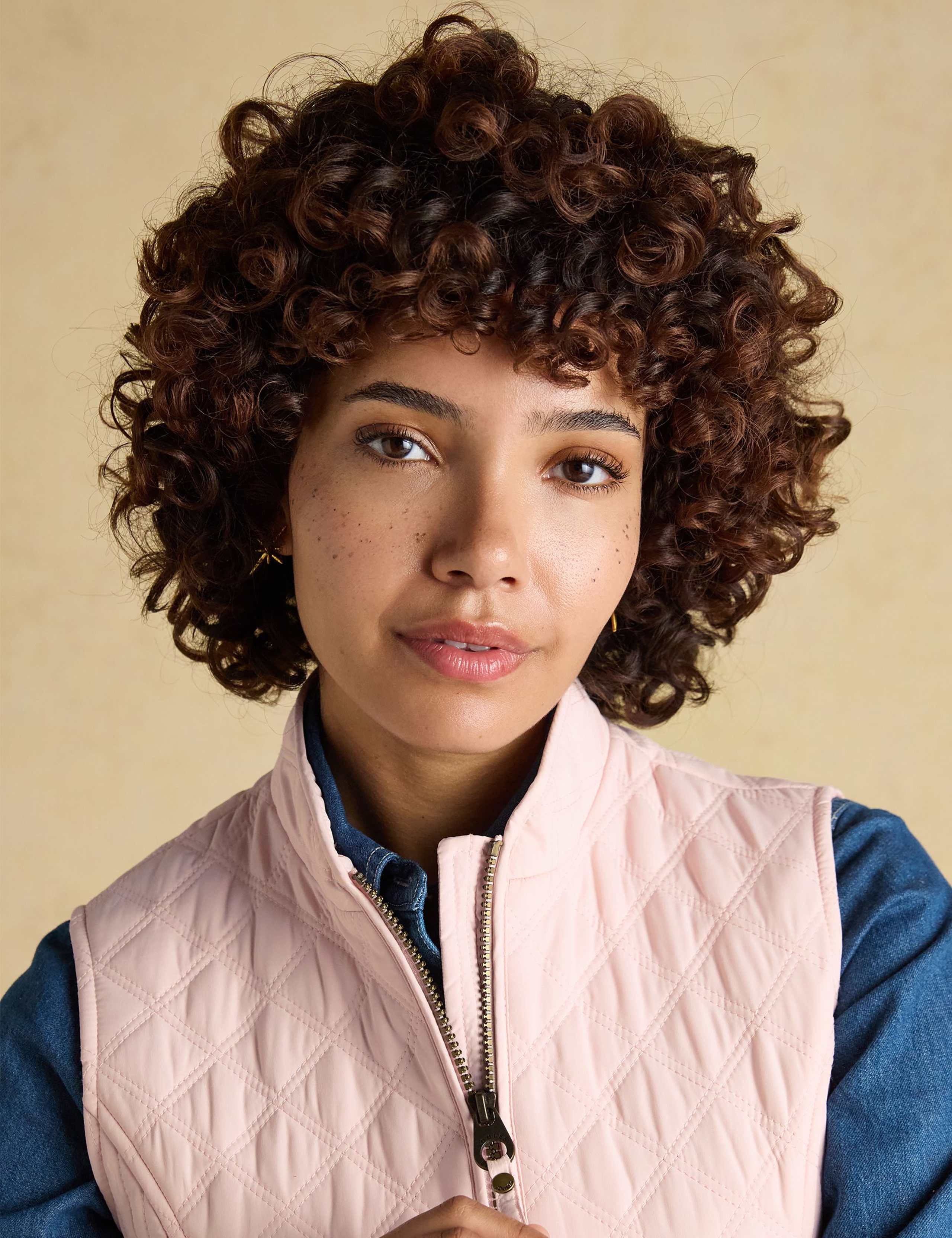 Showerproof Quilted Zip Through Gilet 5 of 10
