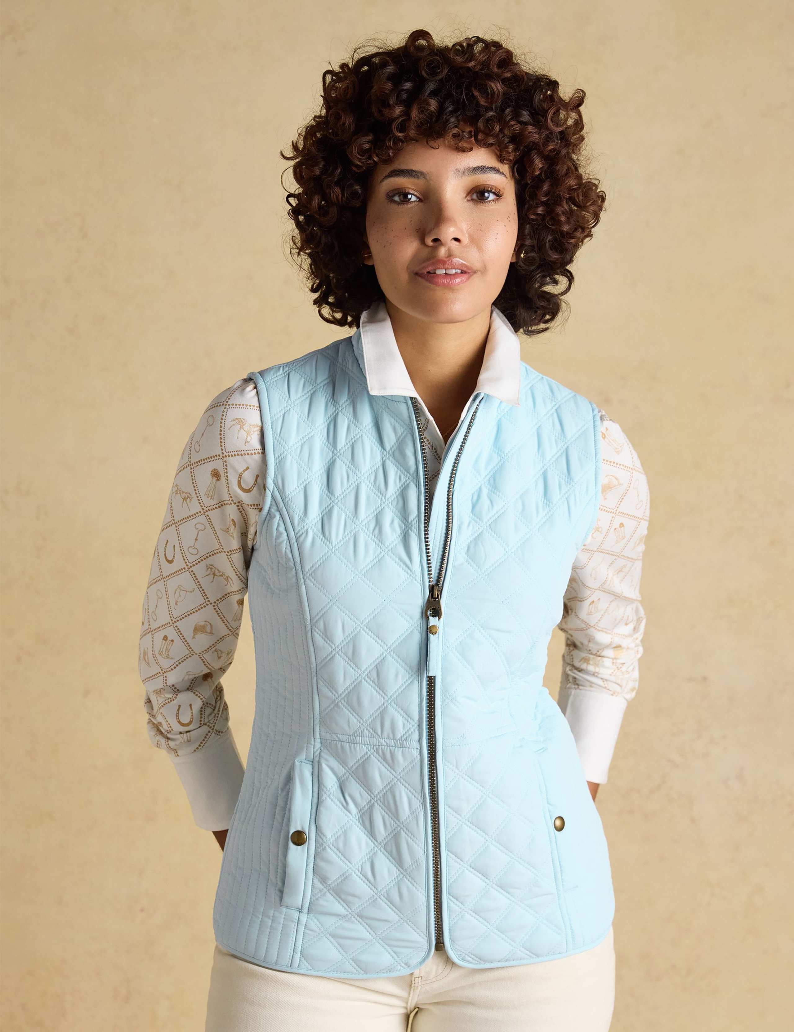 Showerproof Quilted Zip Through Gilet 3 of 9