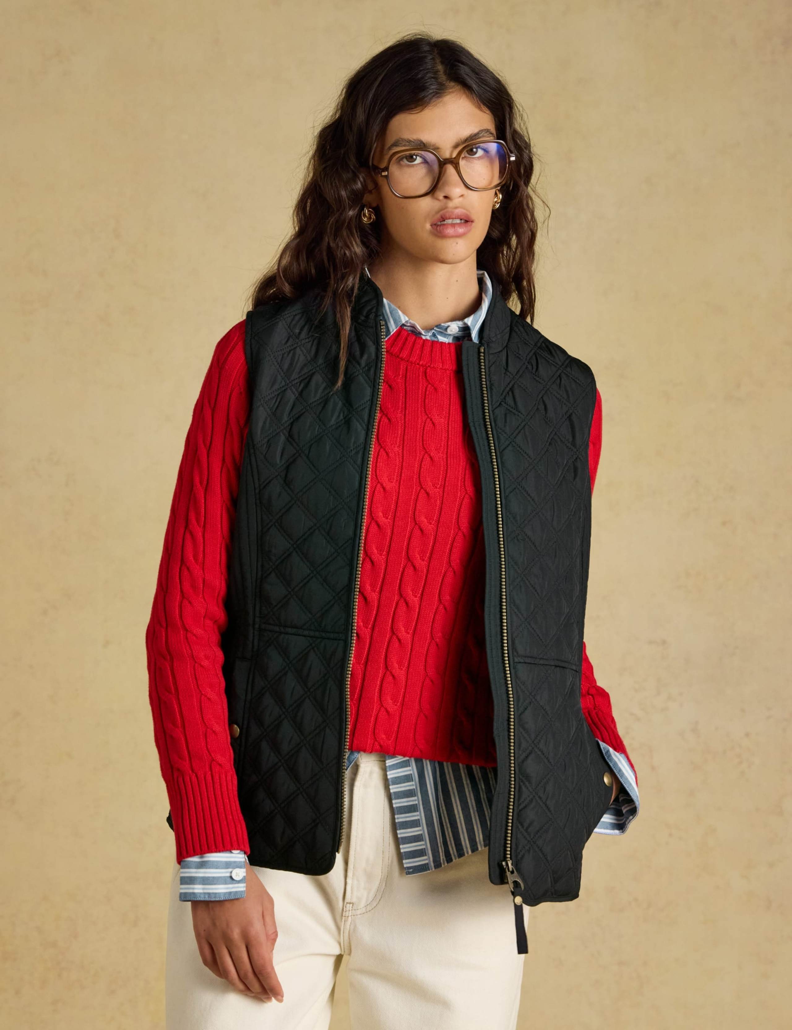 Showerproof Quilted Zip Through Gilet 5 of 7