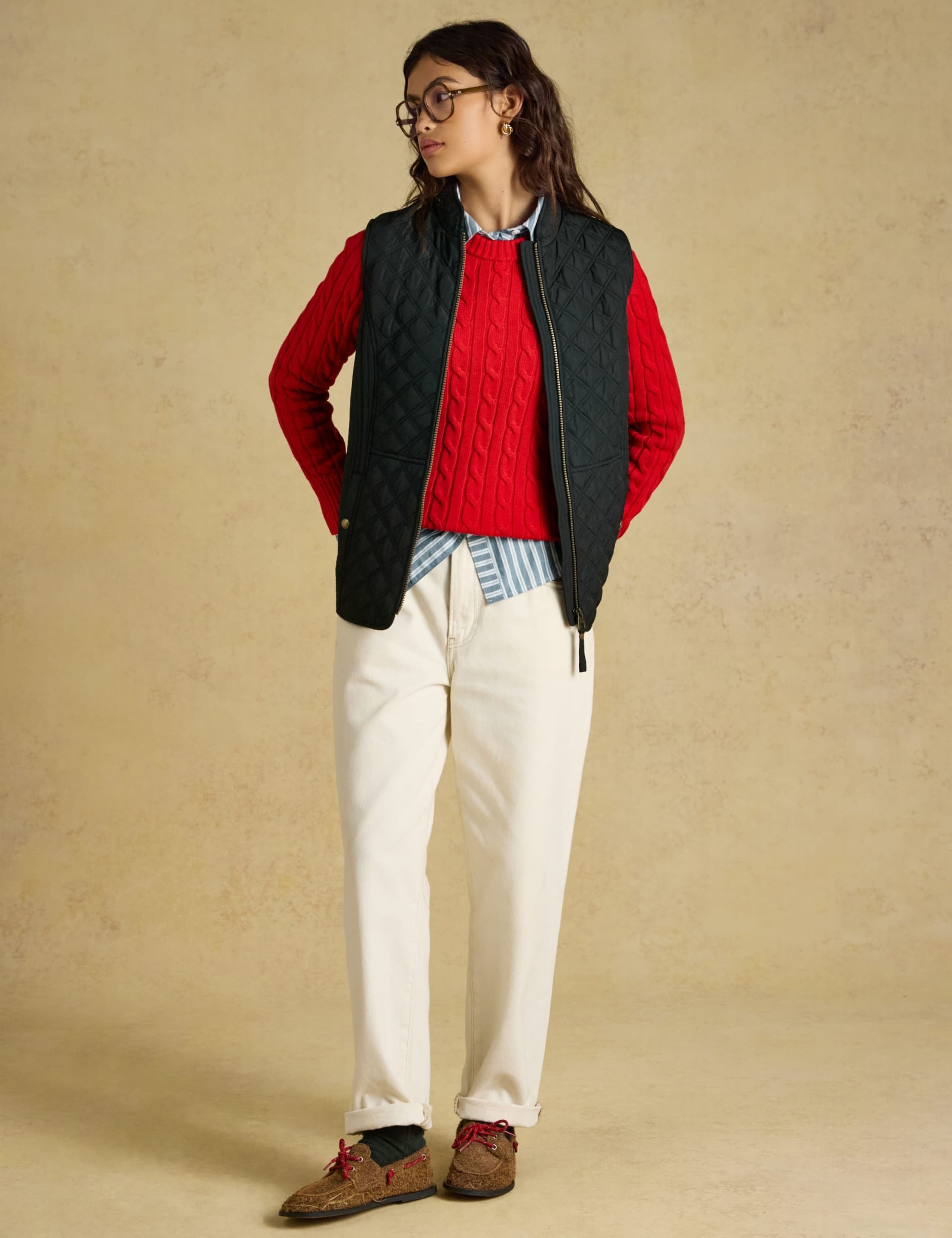 Showerproof Quilted Zip Through Gilet 7 of 7
