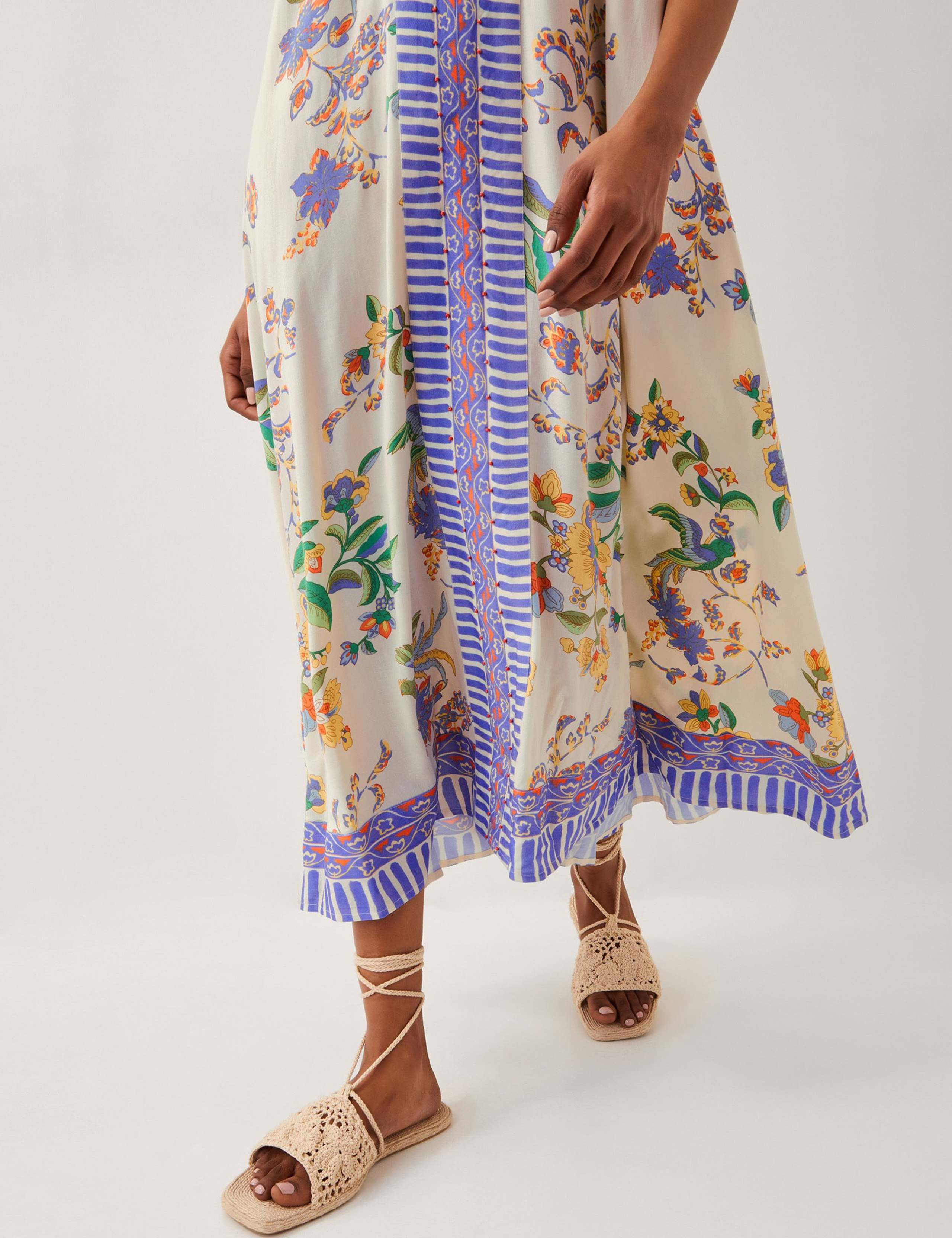 Printed V-Neck Maxi Beach Dress 2 of 4