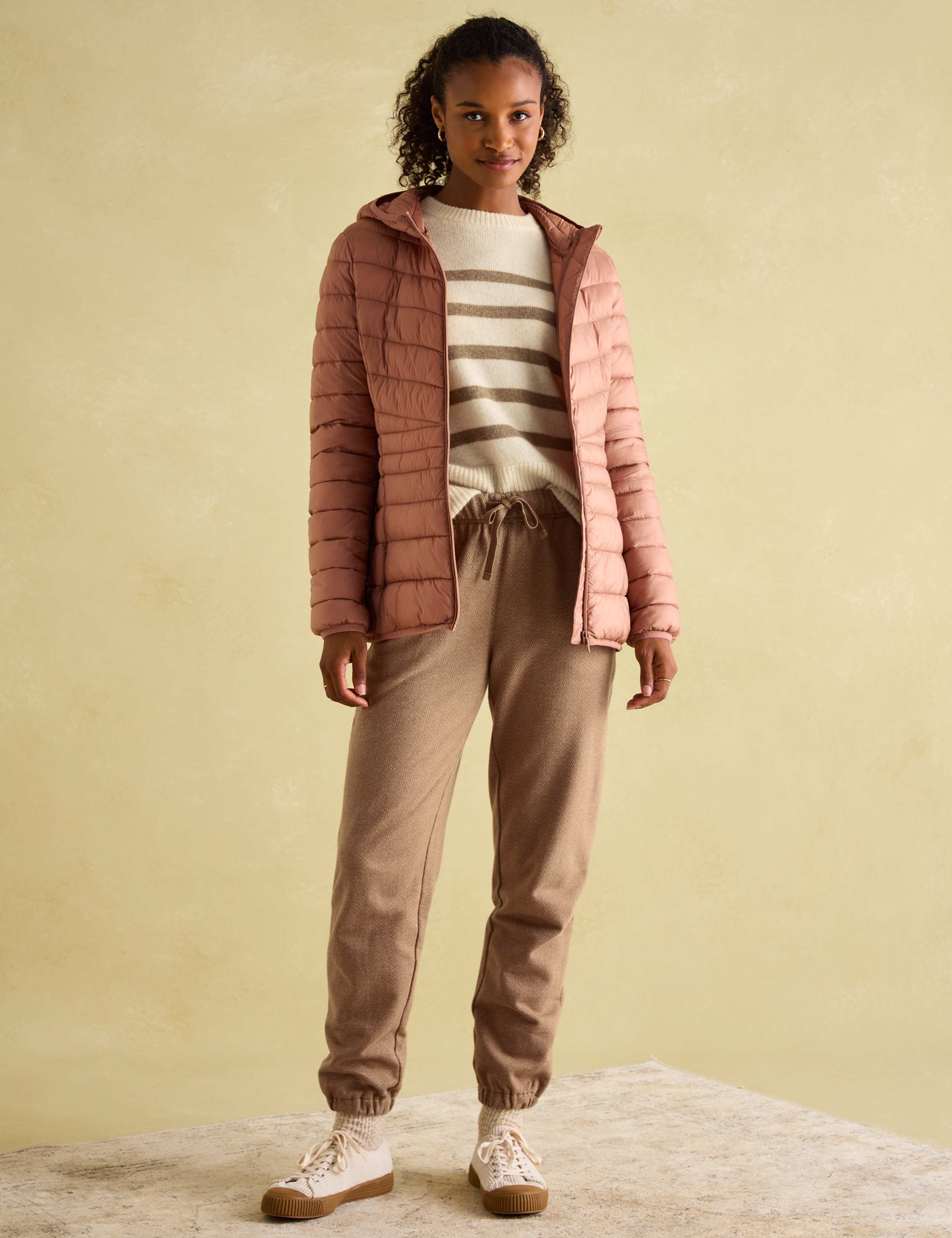 Hooded Puffer Jacket 4 of 6