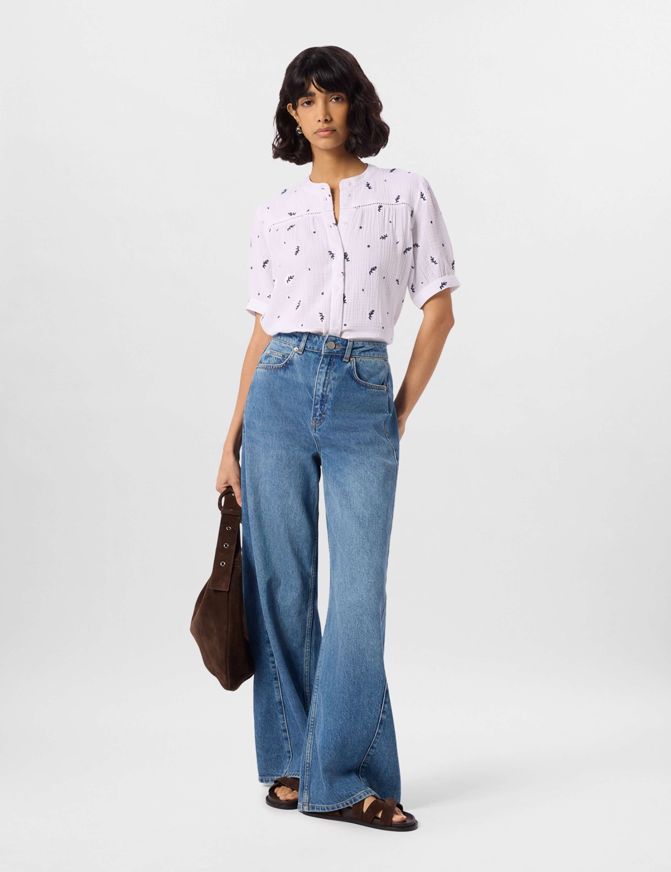 Pull Cotton Embroidered Top 2 of 4