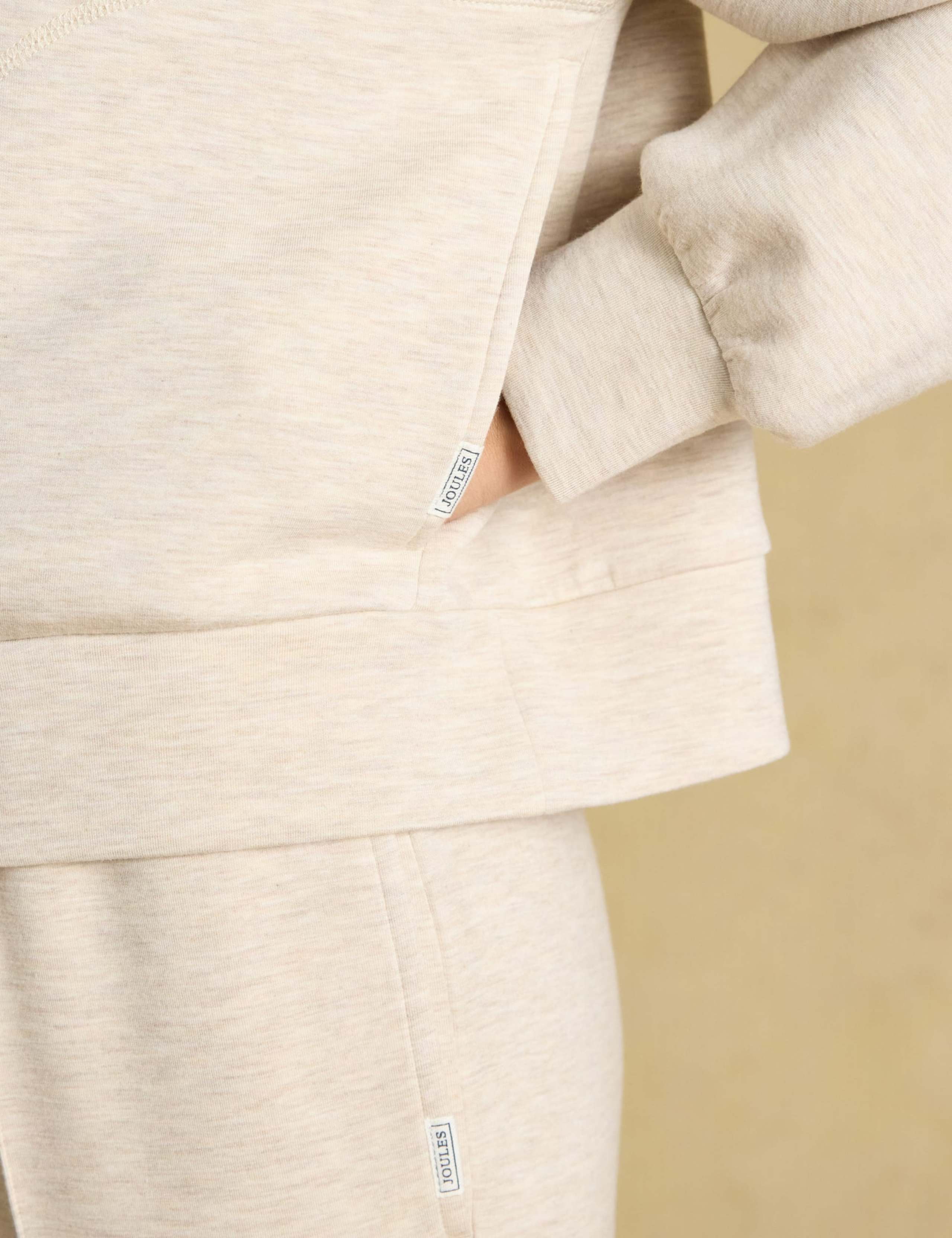 Relaxed Hoodie 6 of 9