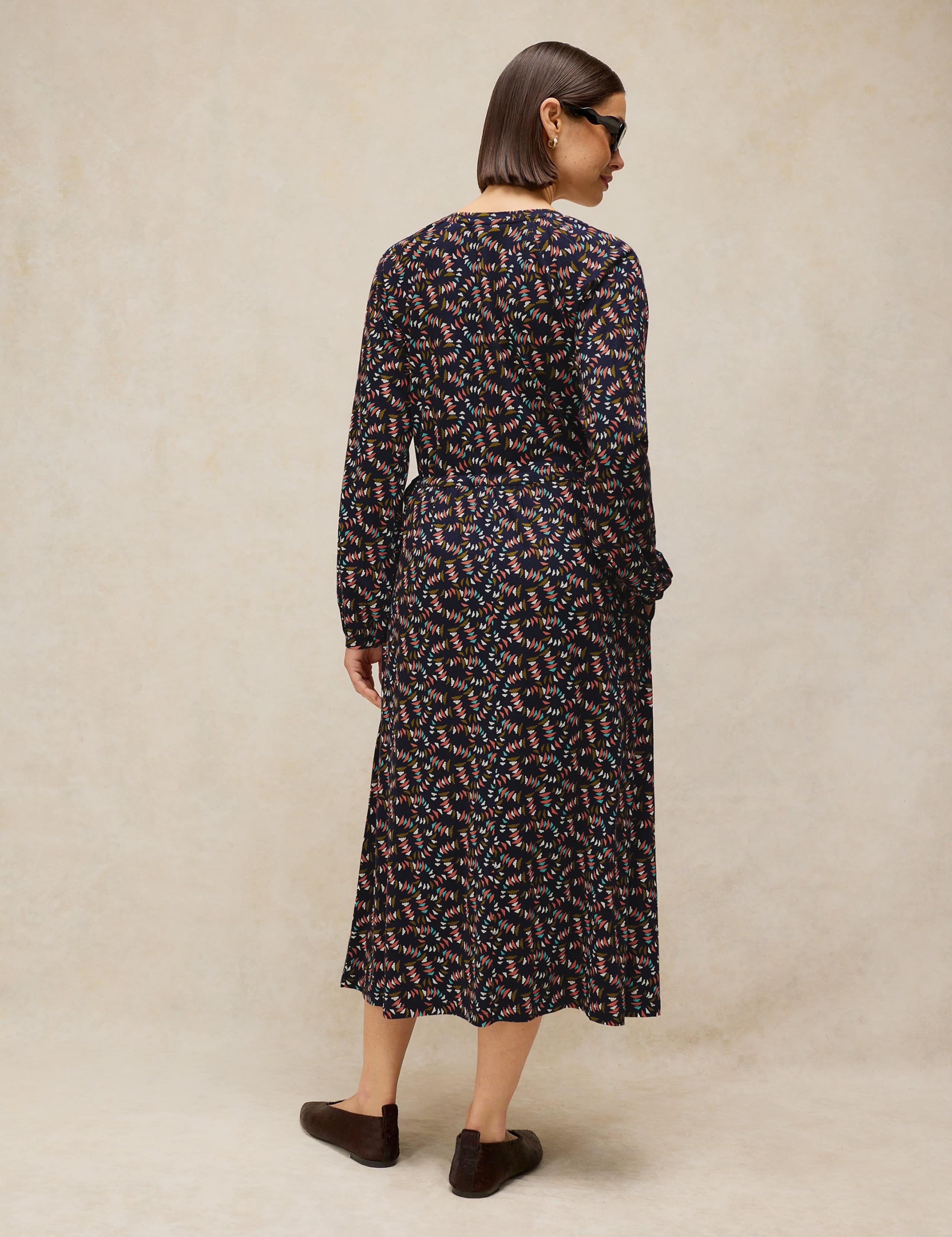 Jersey Printed V Neck Midi Tea Dress 5 of 6
