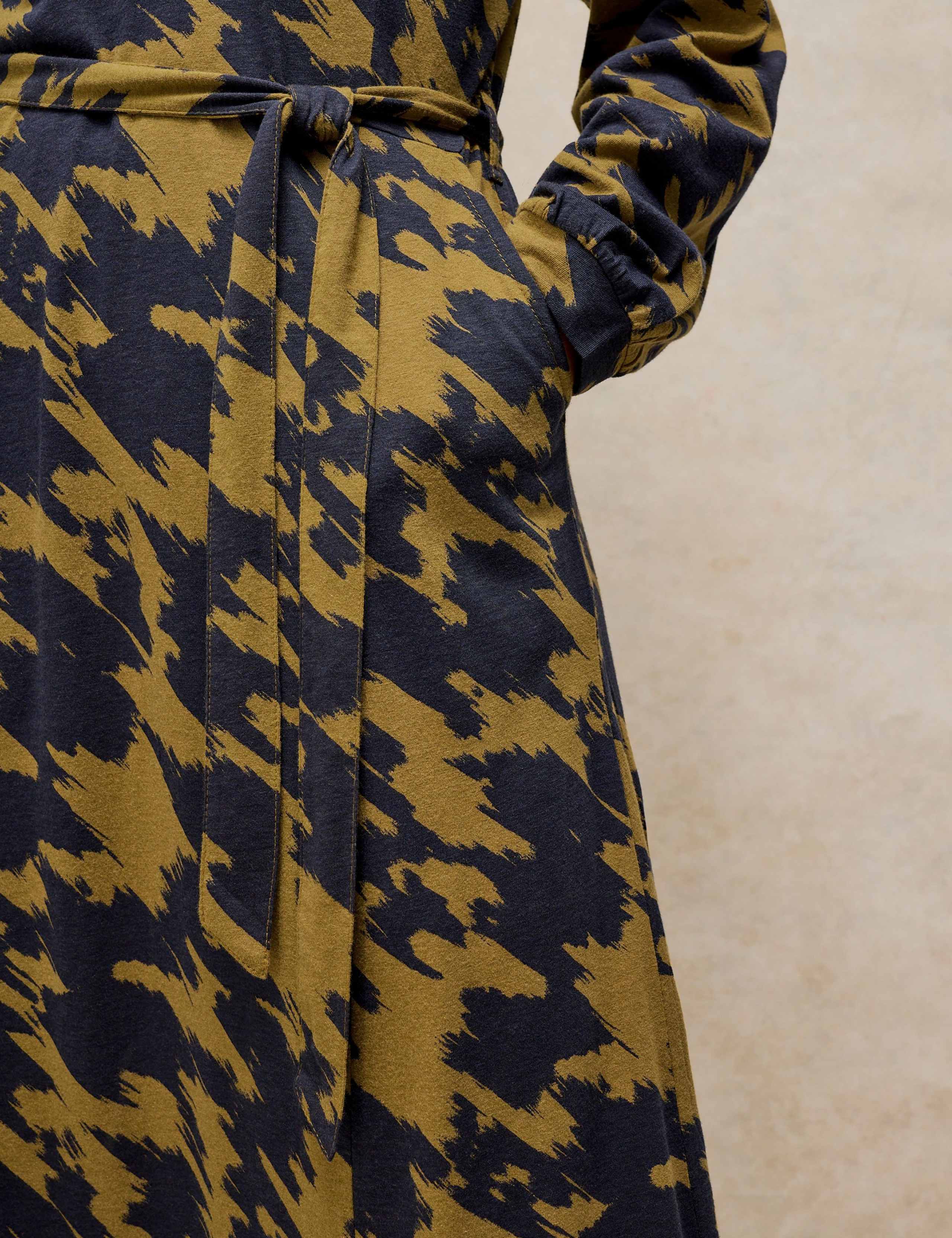 Jersey Printed V Neck Midi Tea Dress 5 of 6