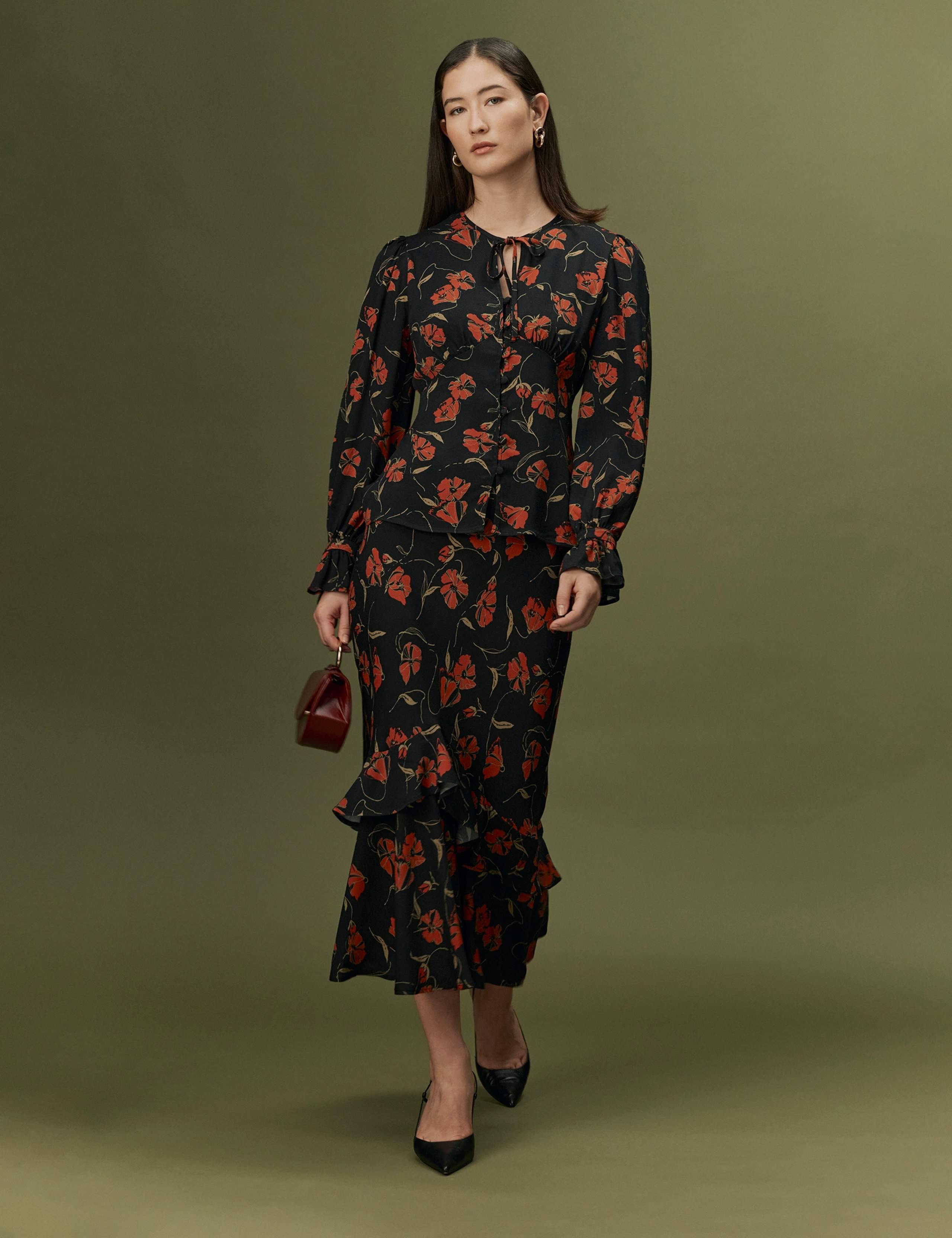 Crepe Floral Tie Neck Button Through Blouse 4 of 12