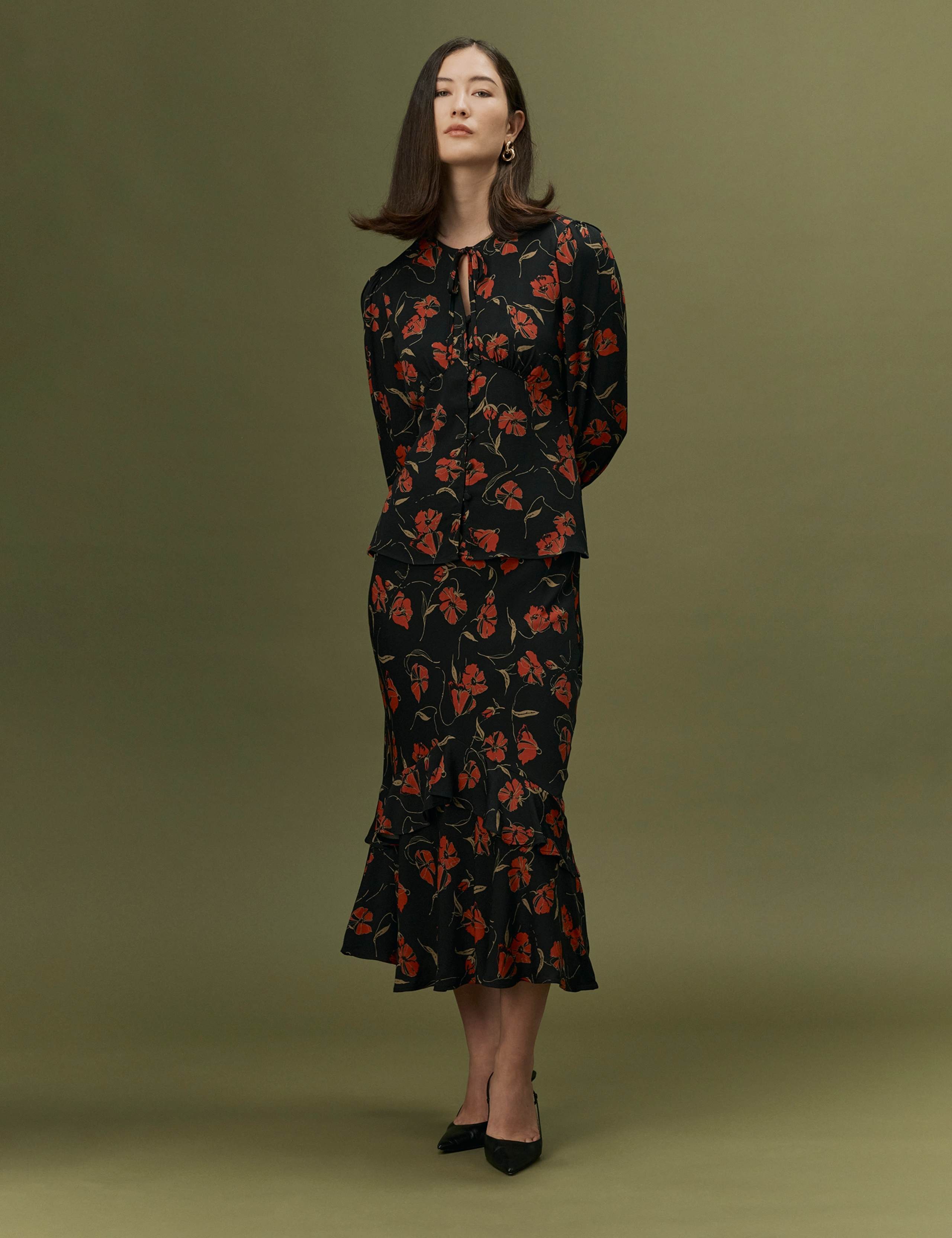 Crepe Floral Tie Neck Button Through Blouse 6 of 12