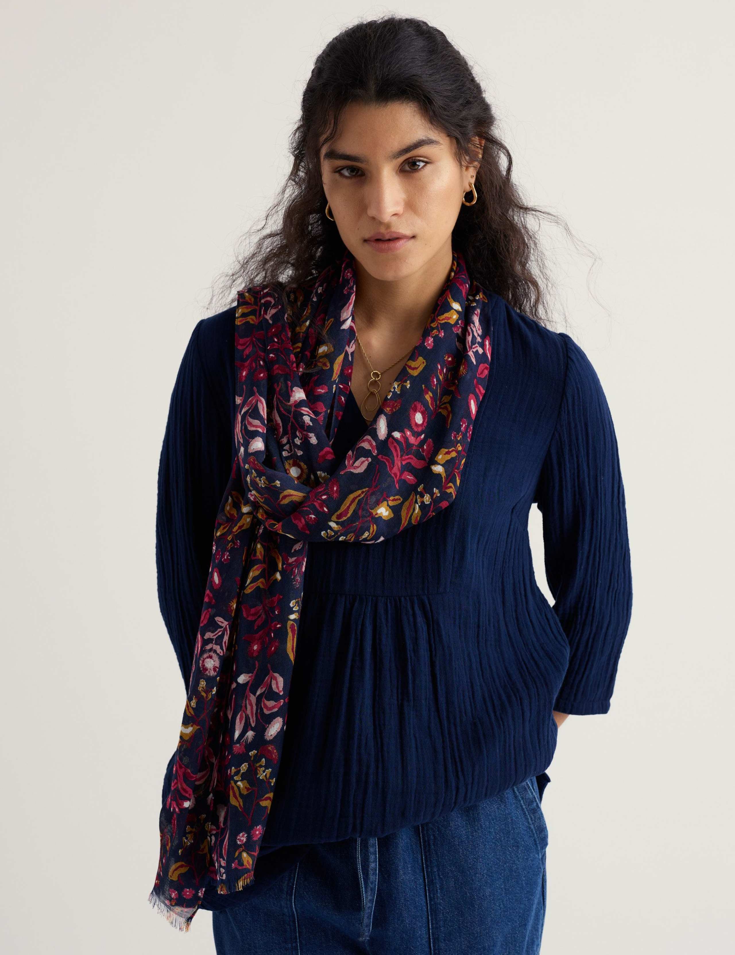 Modal Rich Floral Fringed Scarf with Linen 4 of 5