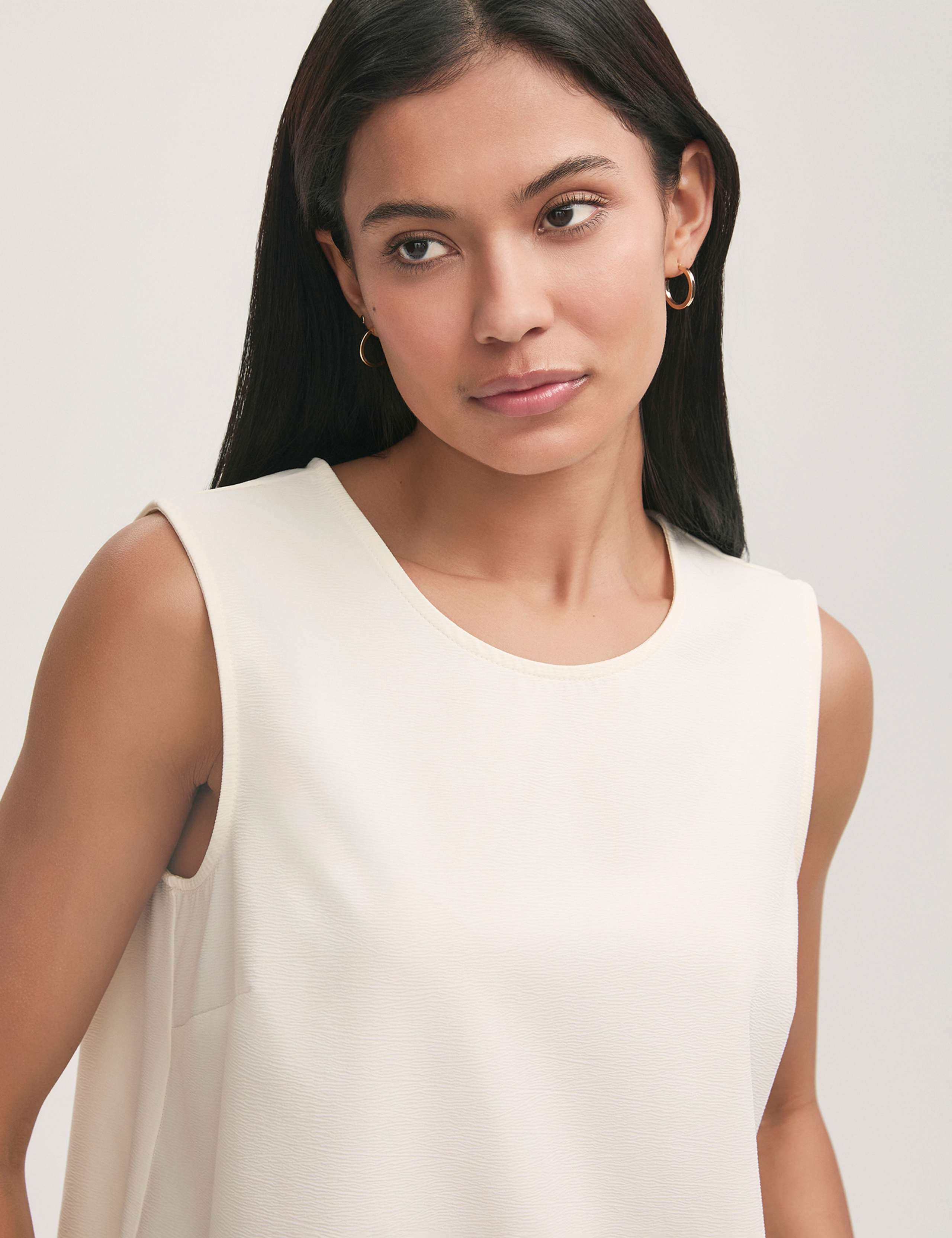 Crepe Round Neck Shell Top 4 of 4