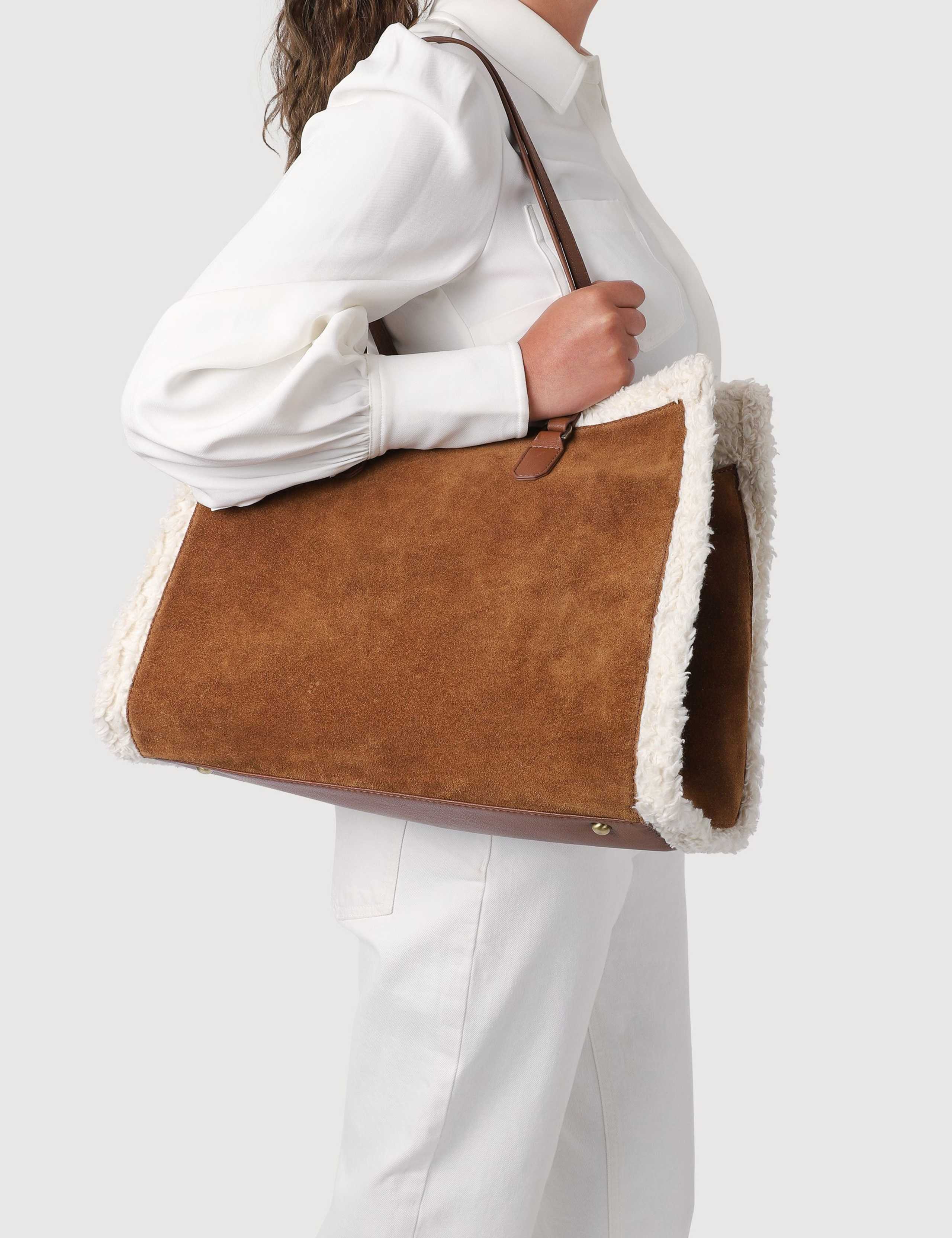 Leather Fur Trim Shoulder Bag 1 of 4