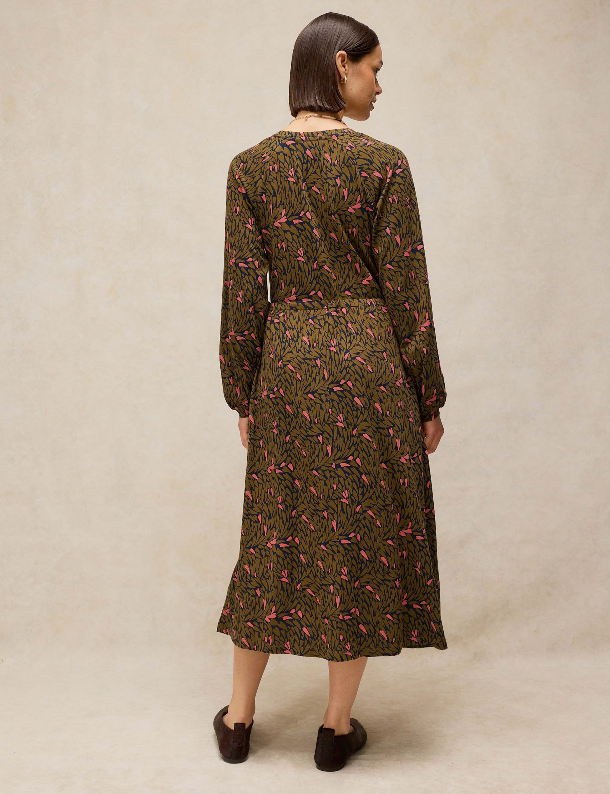 Jersey Printed V Neck Midaxi Tea Dress 5 of 6