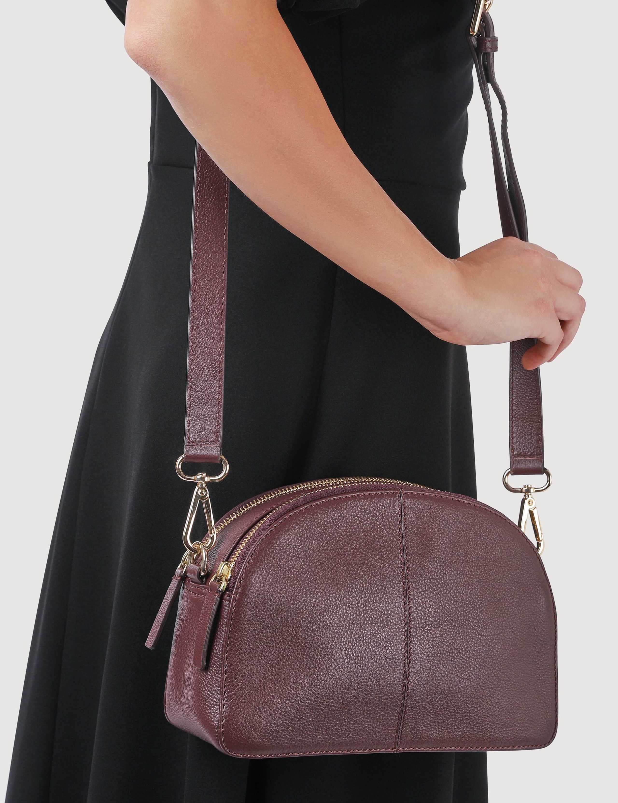 Leather Adjustable Shoulder Bag 6 of 6