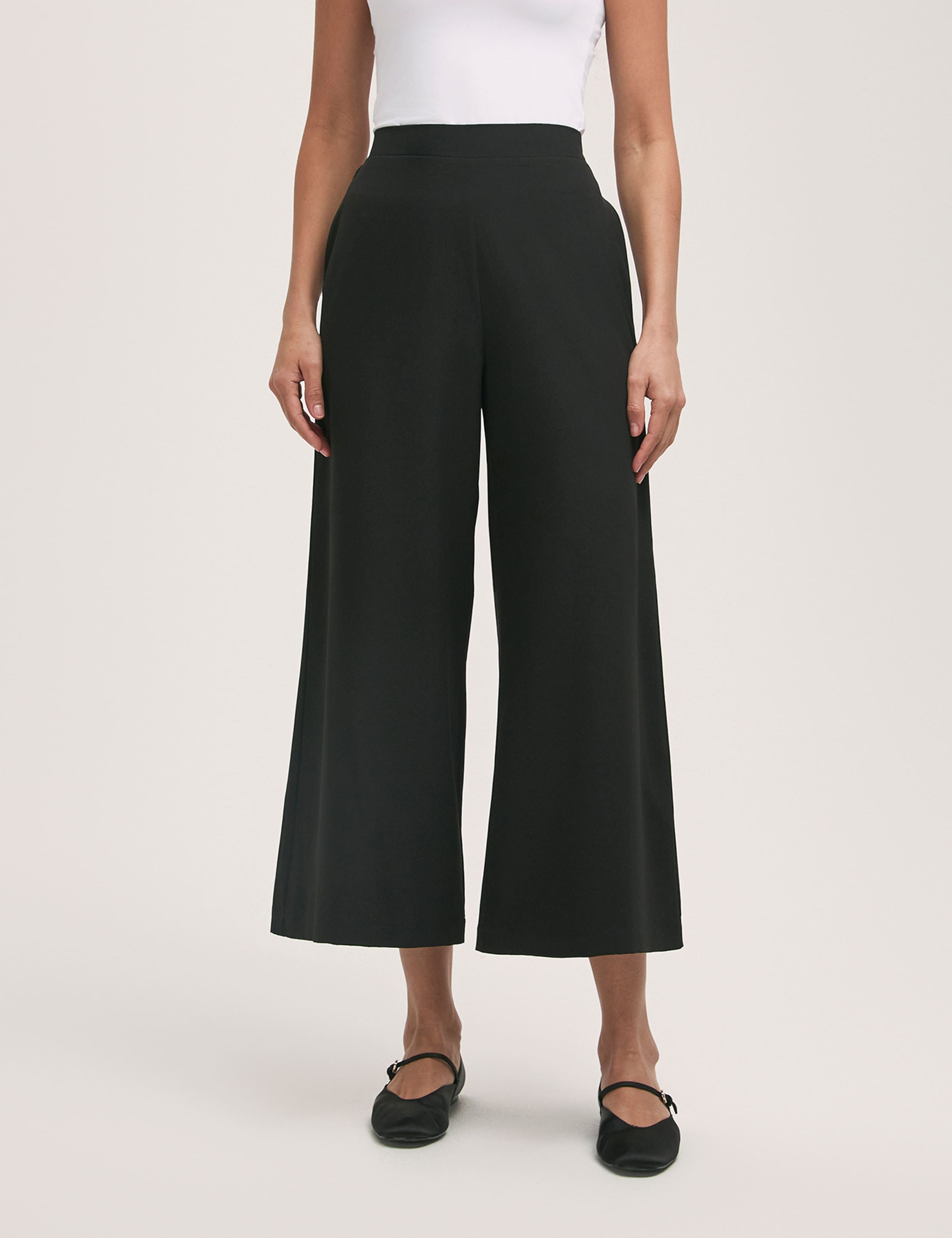 Elasticated Waist Wide Leg Cropped Trousers 1 of 3
