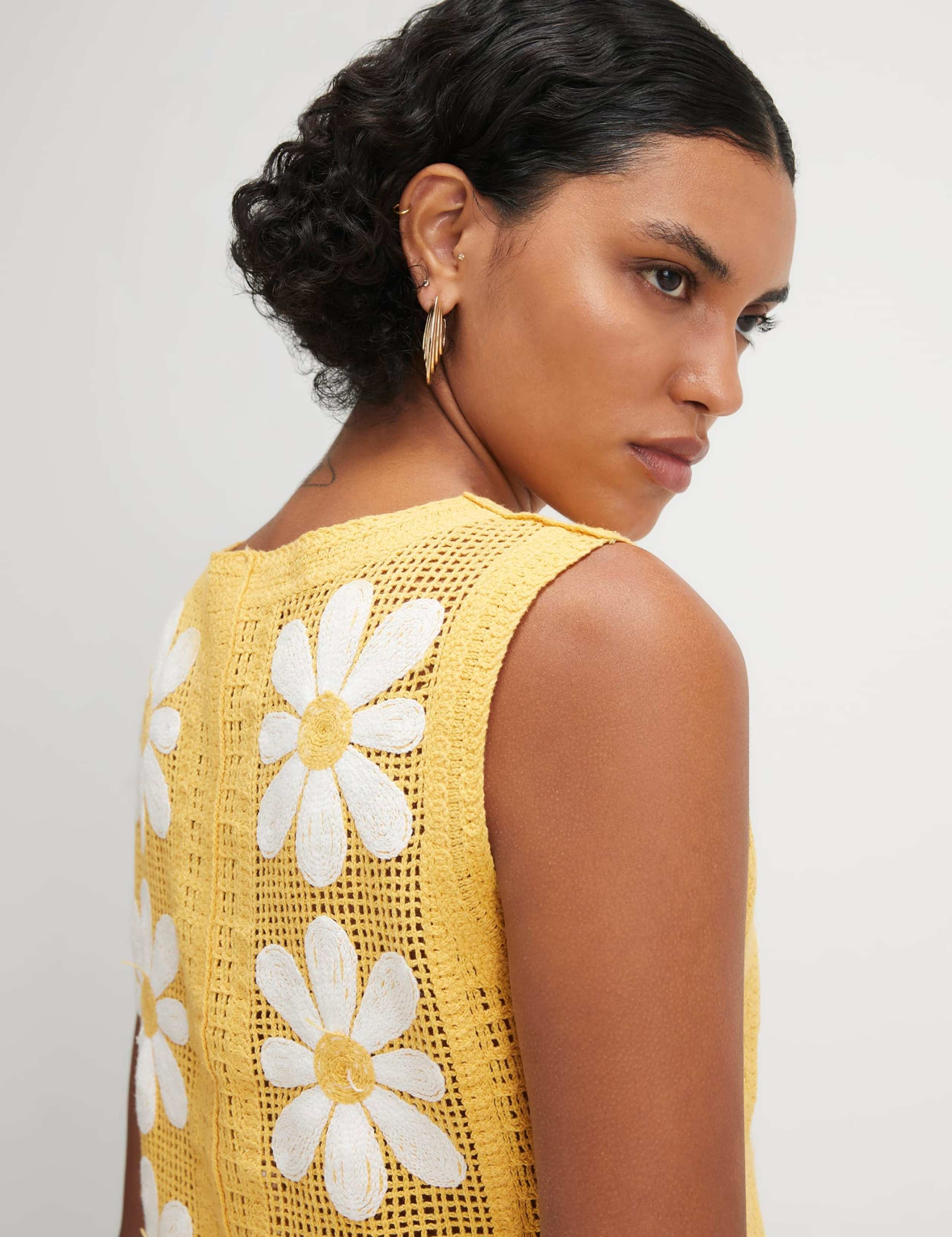 Pure Cotton Floral Embroidered Waistcoat 2 of 4
