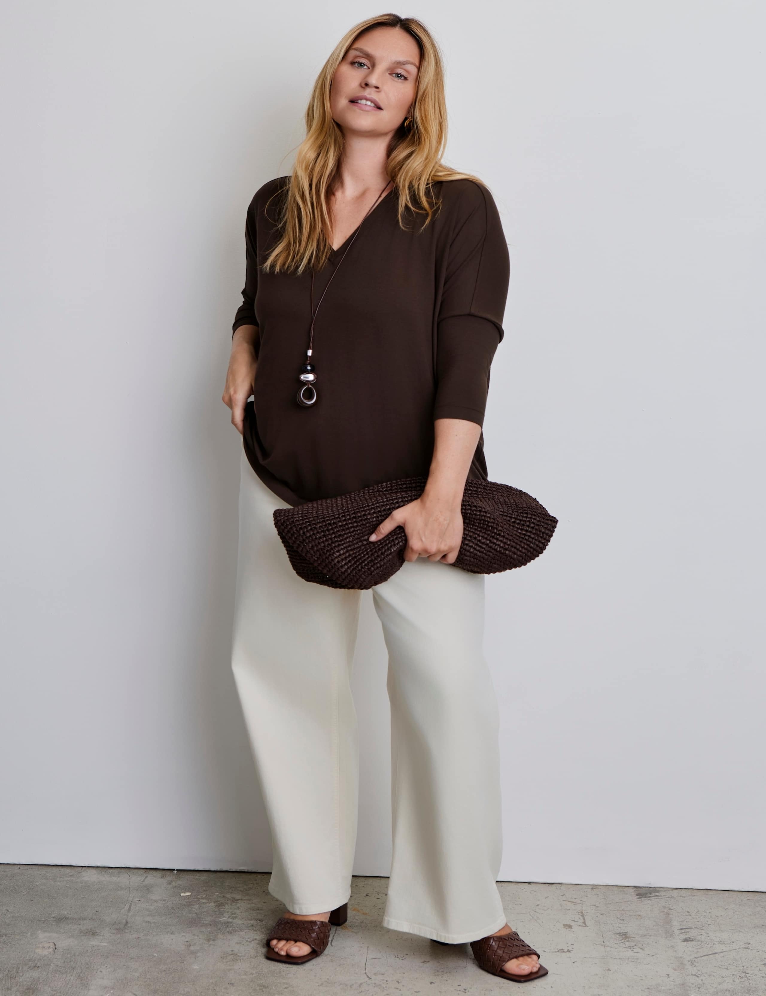 Jersey V-Neck Top 3 of 5