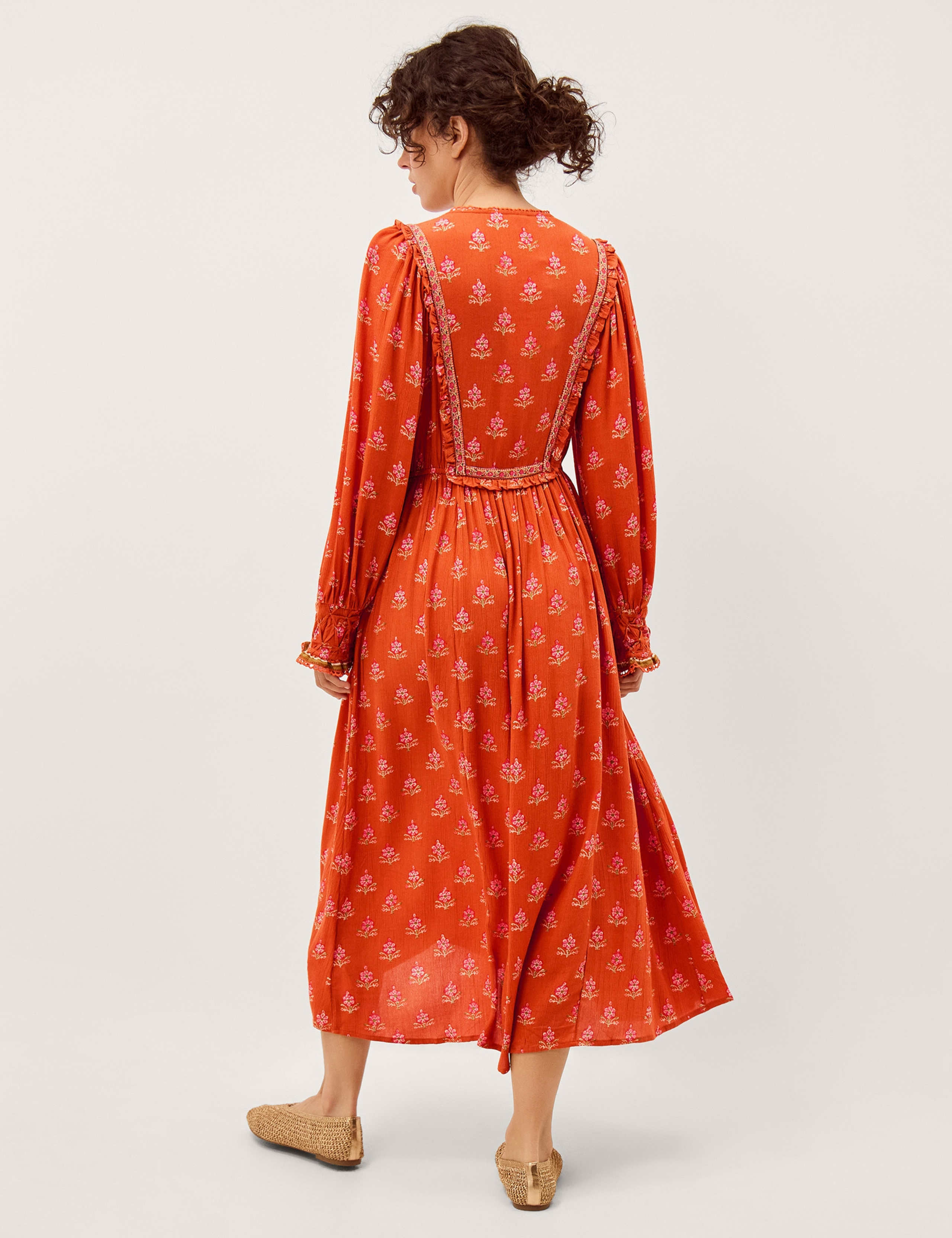 Printed V-Neck Midaxi Waisted Dress 4 of 5