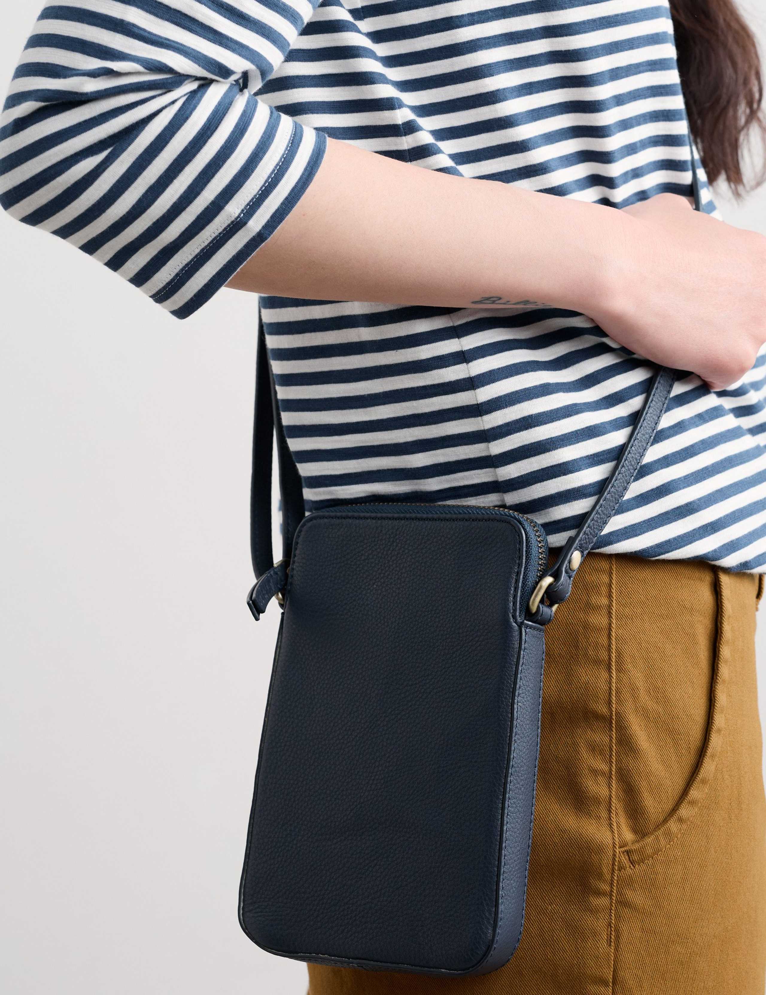 Leather Phone Bag 3 of 6