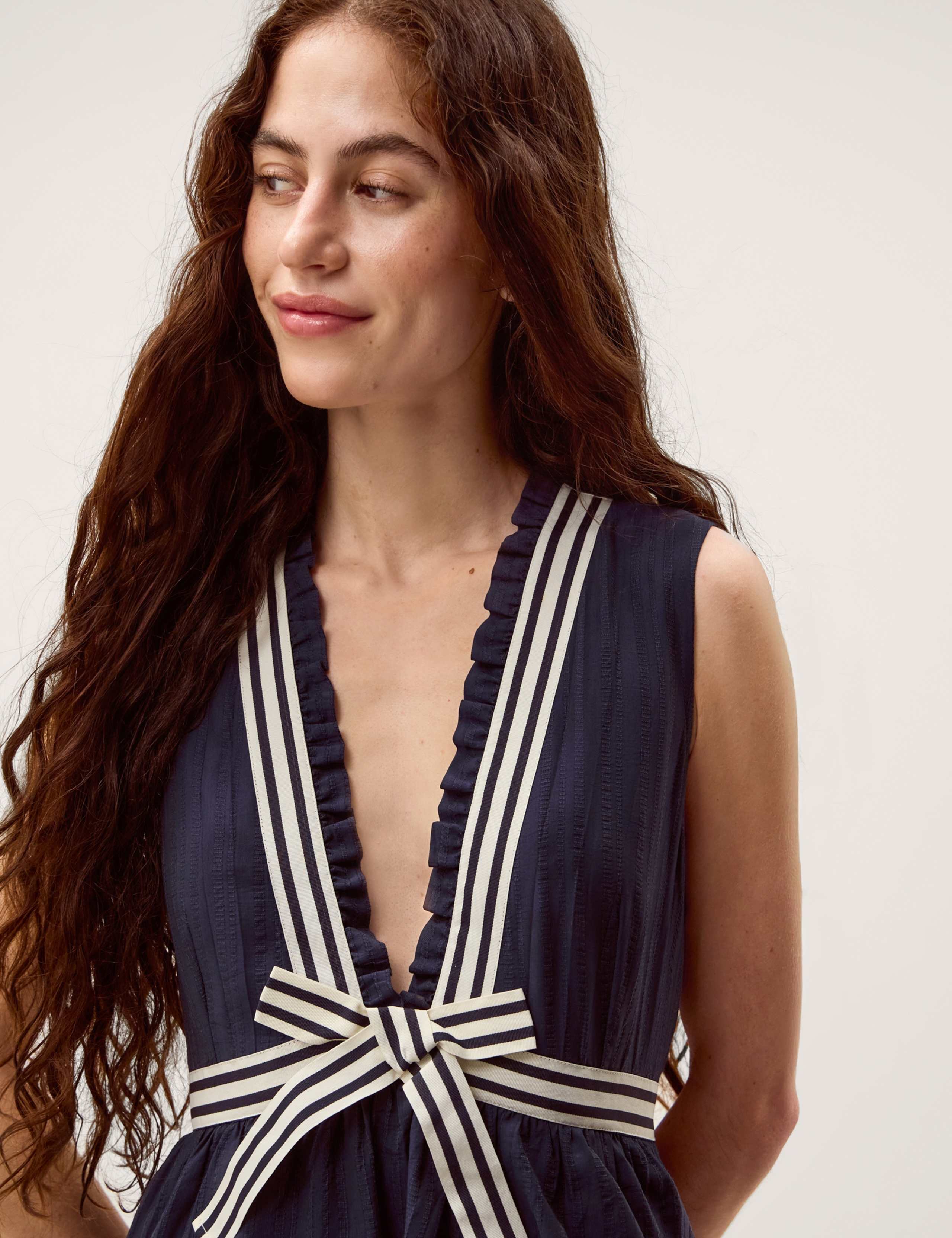 V-Neck Stripe Bow Detail Midi Dress 5 of 6